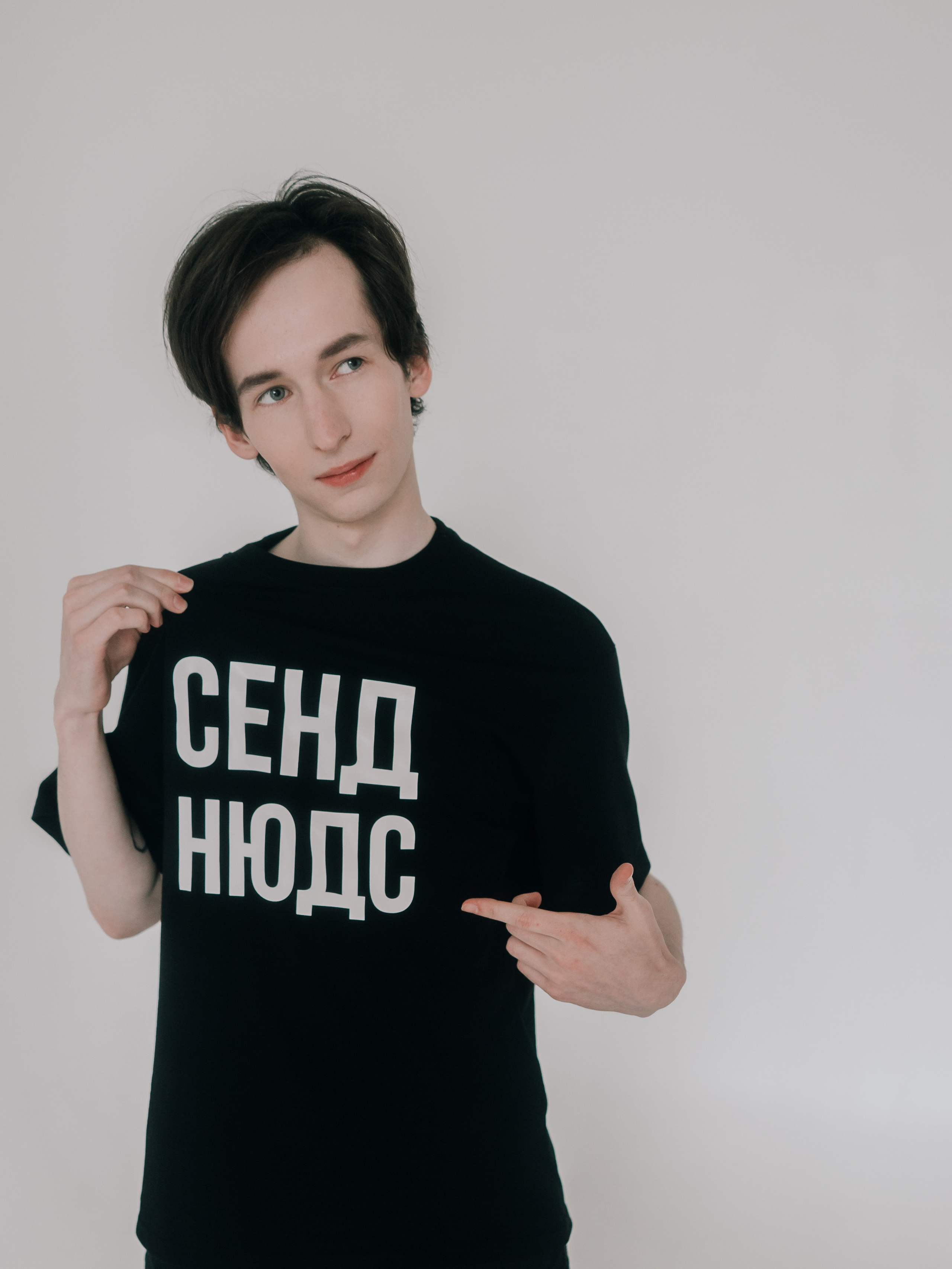 СЪЕМКА ДЛЯ БРЕНДА. НУАРНЫЙ ФОТОГРАФ В САНКТ-ПЕТЕРБУРГЕ МИША РЕПИНА