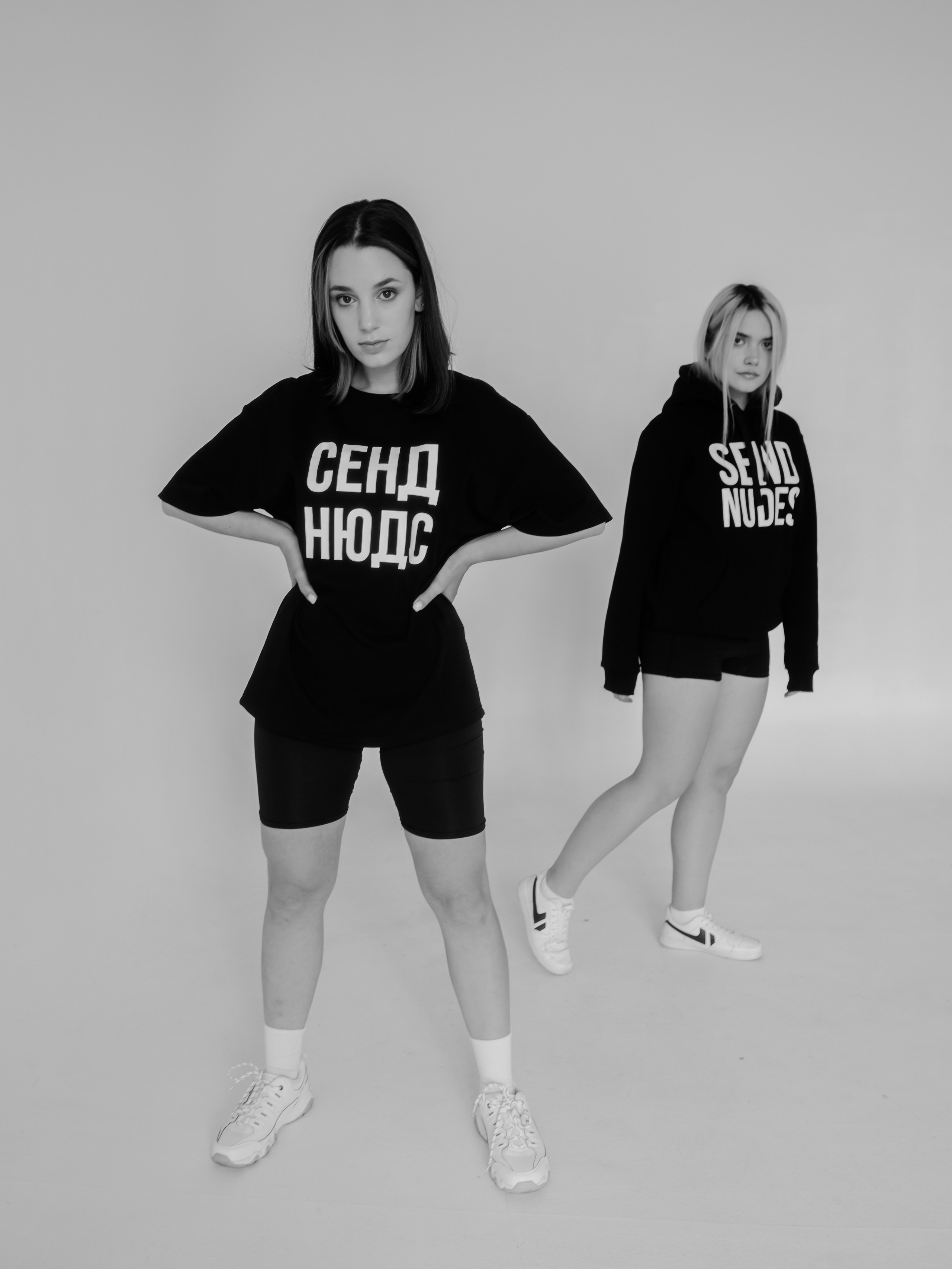 СЪЕМКА ДЛЯ БРЕНДА. НУАРНЫЙ ФОТОГРАФ В САНКТ-ПЕТЕРБУРГЕ МИША РЕПИНА