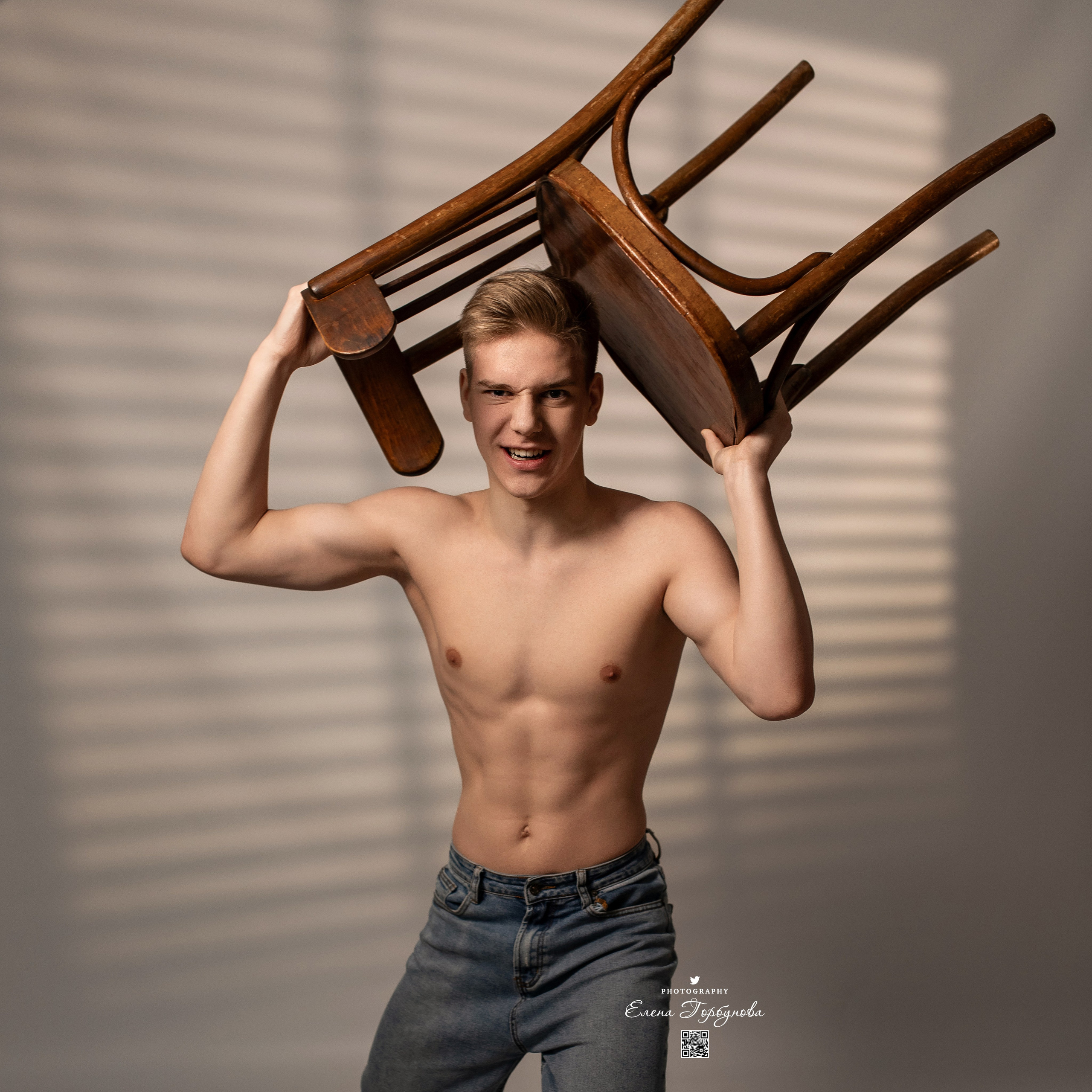 Семья Галины. Моя студия. Март 2025. Фотограф Пермь. Свадьбы. Семья и дети, школа, д. сад. Фотокниги