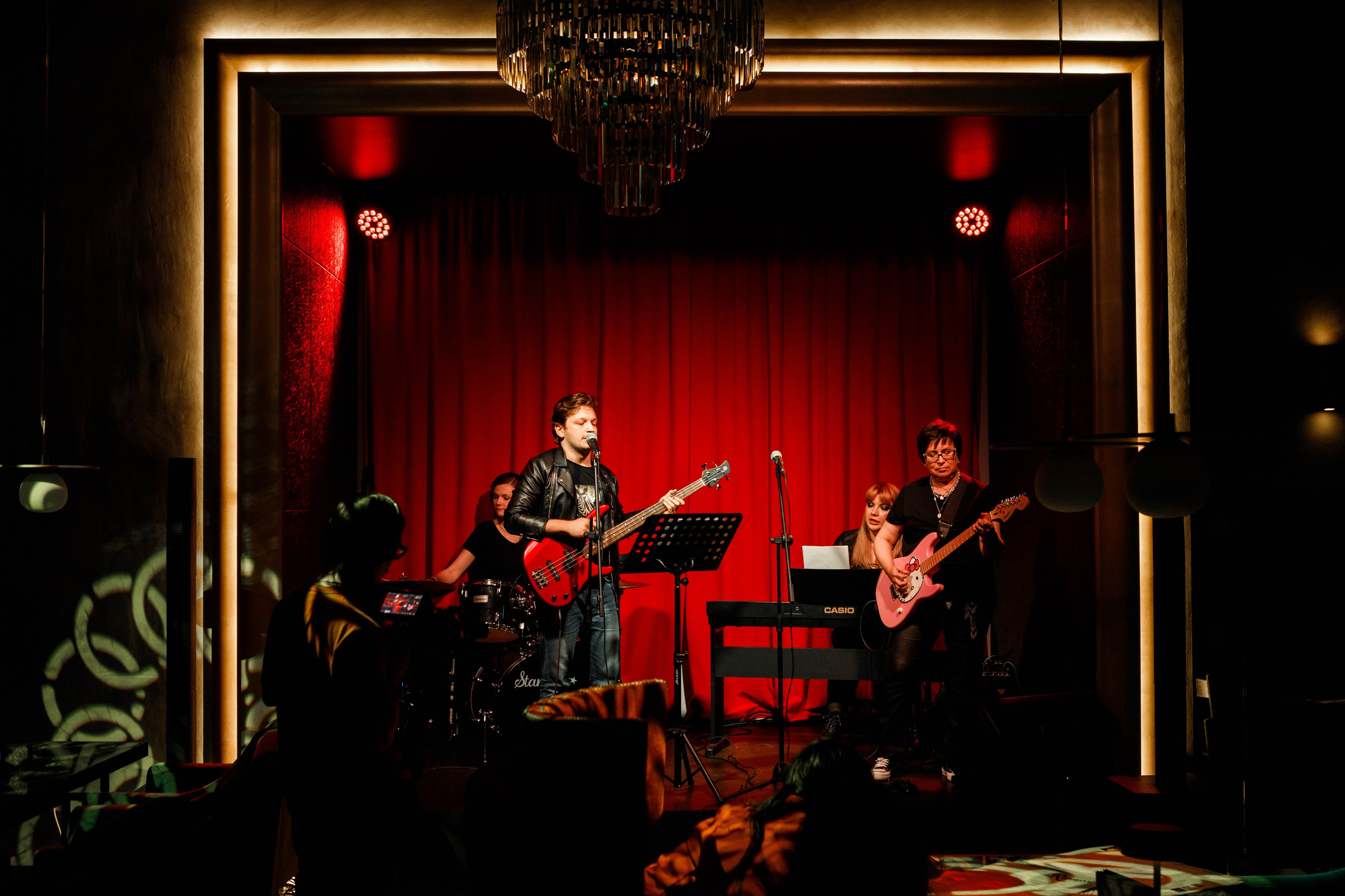 Караоке-бар «Опера». Фотограф Екатеринбург Яна Язовская