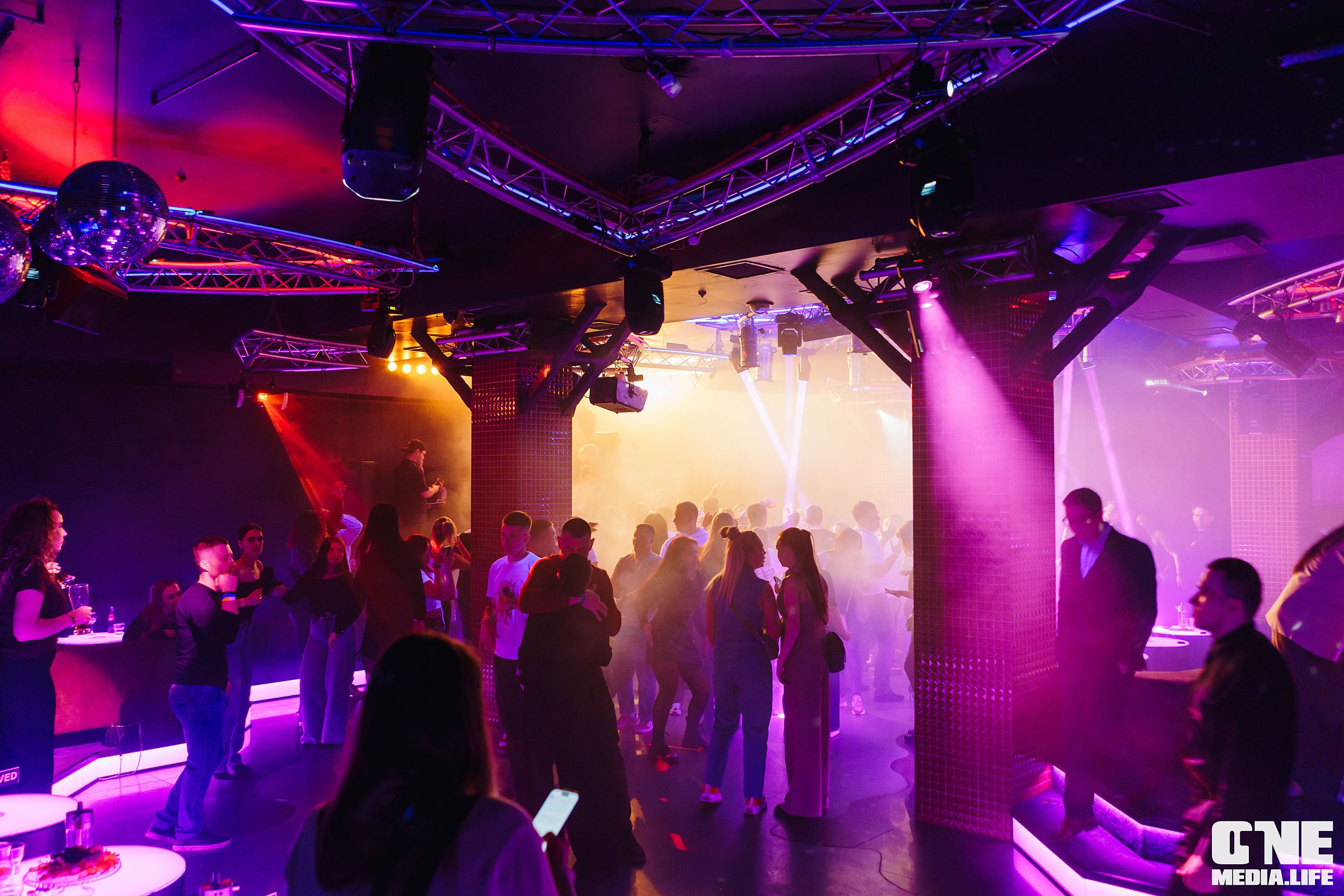 Фоторепортаж из РК Планета. One Media Life: фоторепортажи, фотоотчеты с мероприятий и заведений