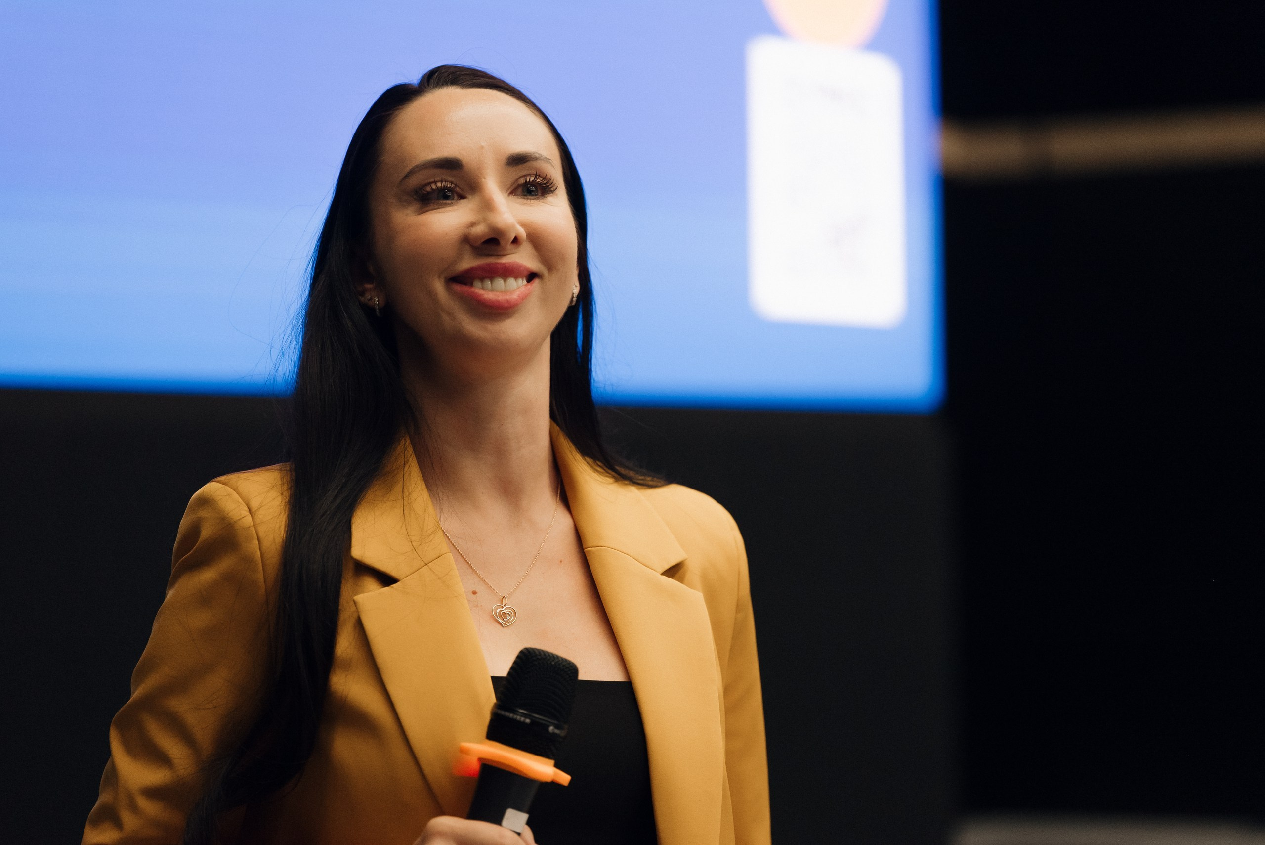 НАОМ. Репортажный фотограф в Санкт-Петербурге Евгений Перевалов