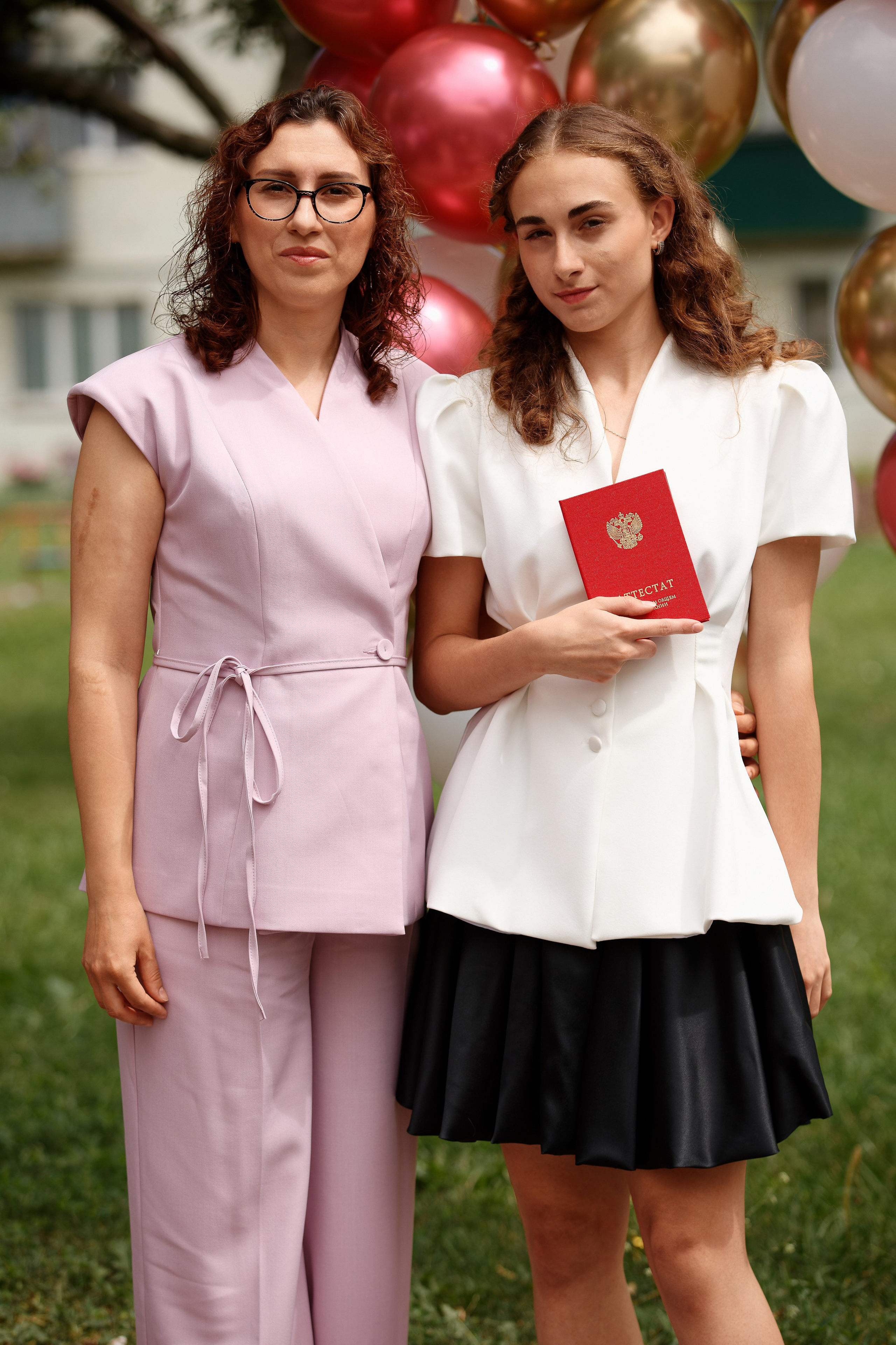 Вручение аттестатов Школа № 57. Семейный фотограф — Макс Белогрудов