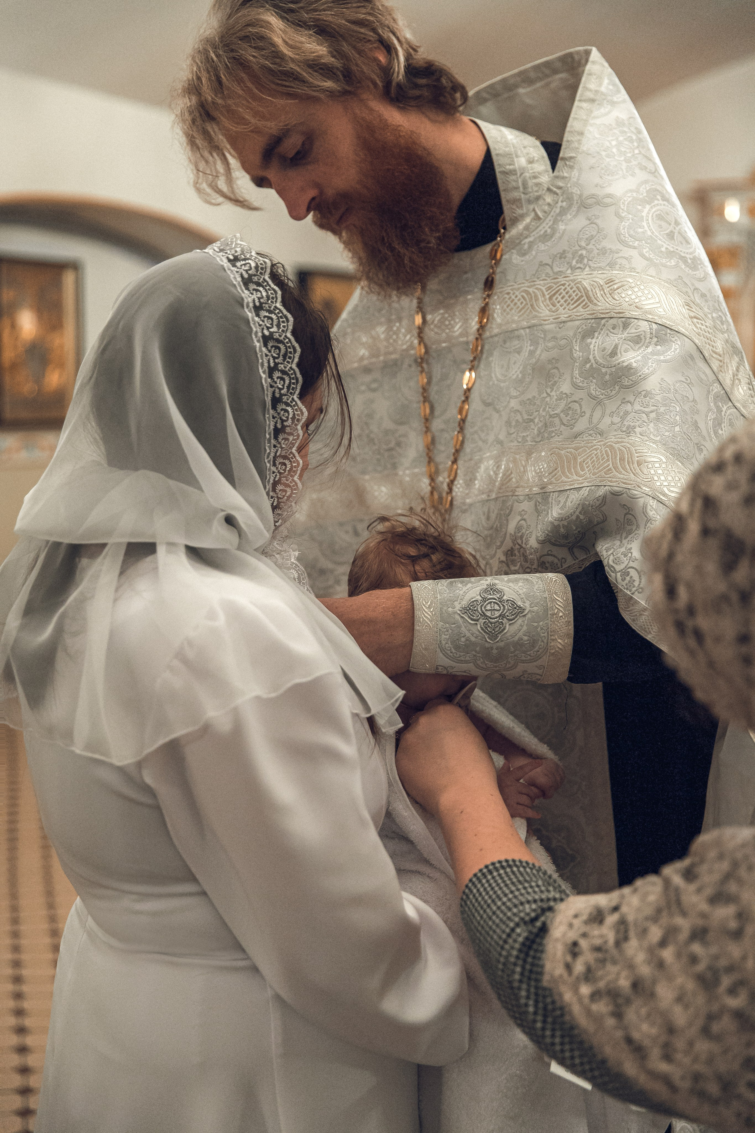 Крещение Полины. Фотограф на крещение в Рязани. Семейный фотограф