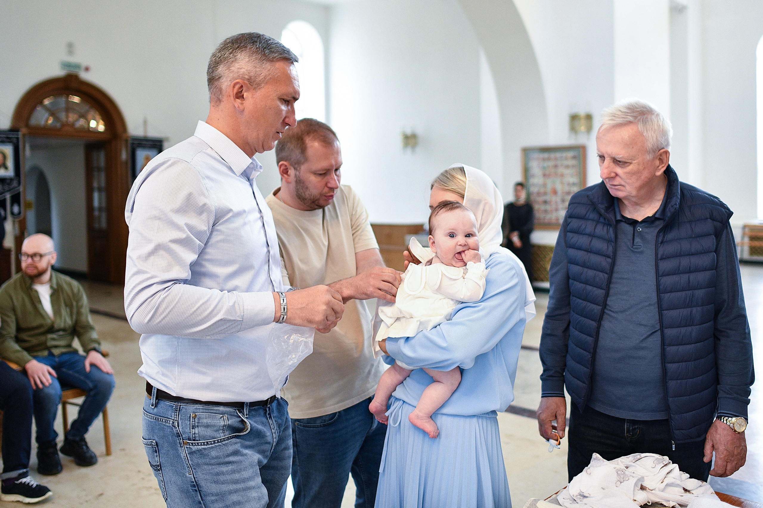 Крещение Александры. Храм Николая Чудотворца в Отрадном. Фотограф Крещения и Венчания в Москве и МО