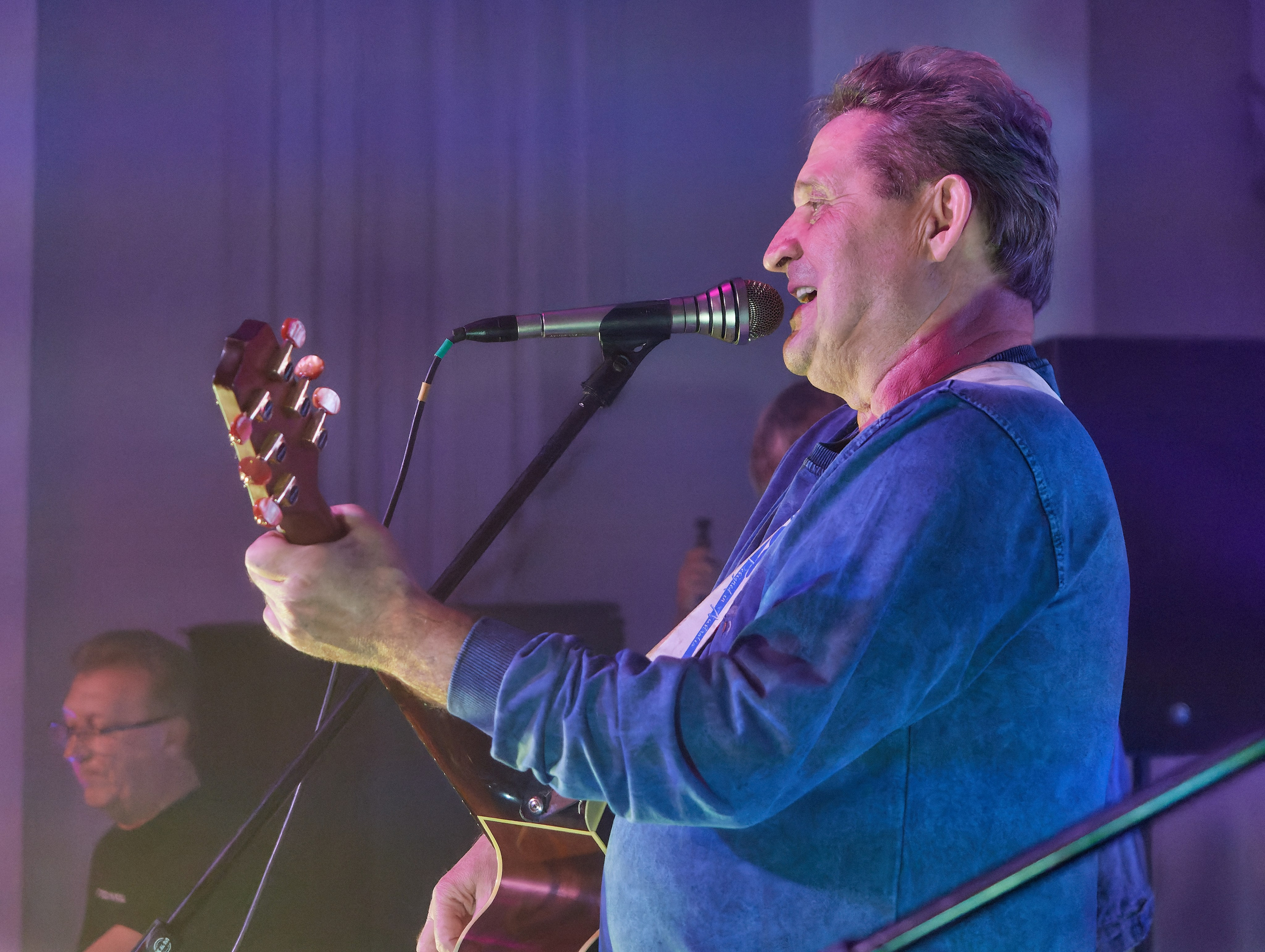 Квартирник «Без тормозов». Семейный и детский фотограф в Междуреченск Олег Бамбульский