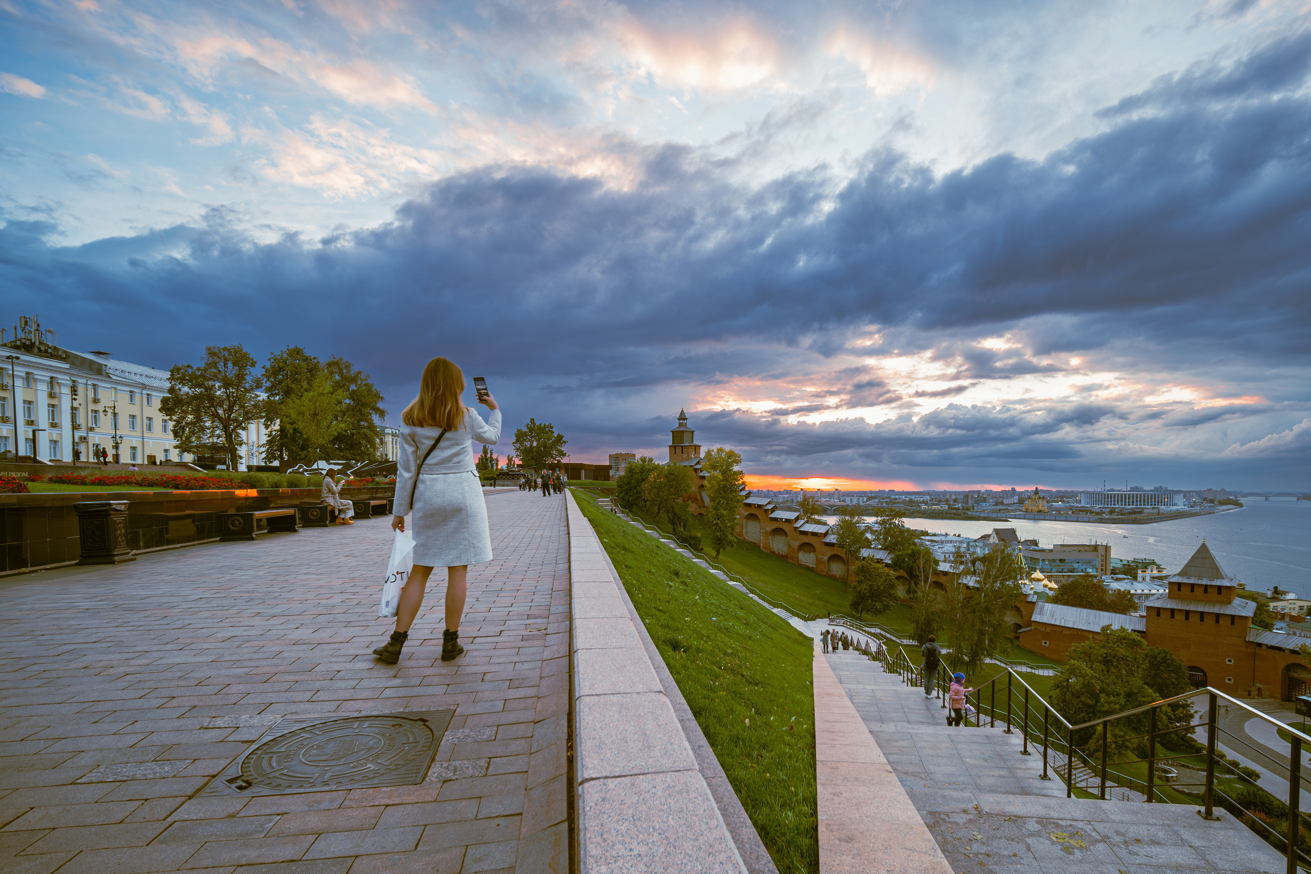 Уличная фотография. Портретный, репортажный и свадебный фотограф в Екатеринбурге Денис Южаков