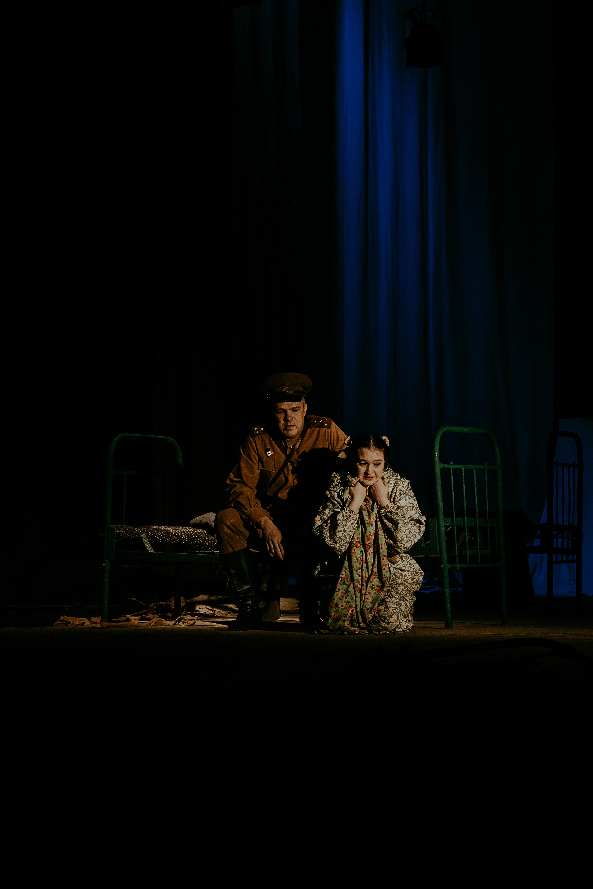 Театр Юного Зрителя " Не покидай меня». Фотограф Марк Файзулин