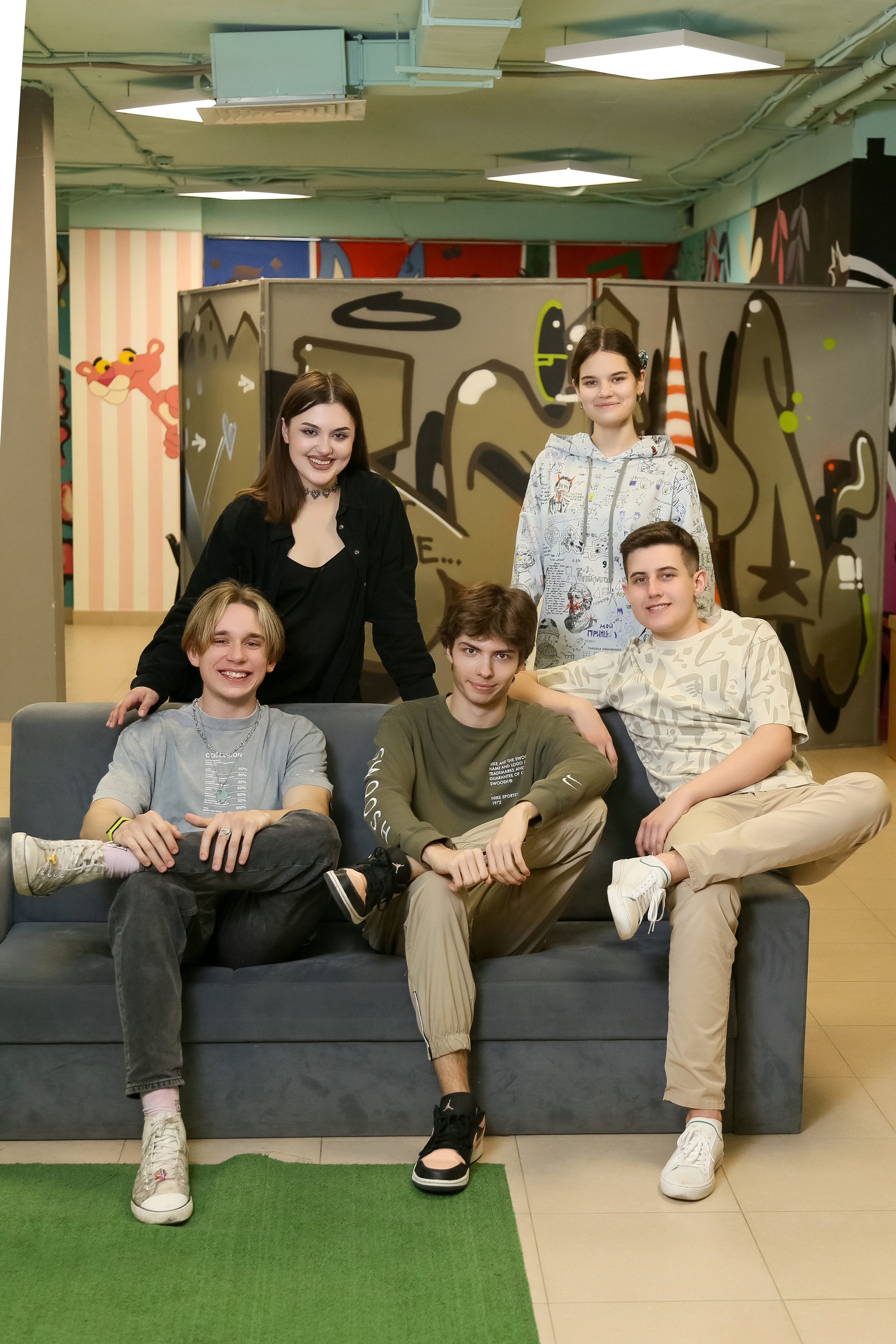 Творческое пространство Октябрь в Белгороде. Школьные выпускные альбомы в Белгороде