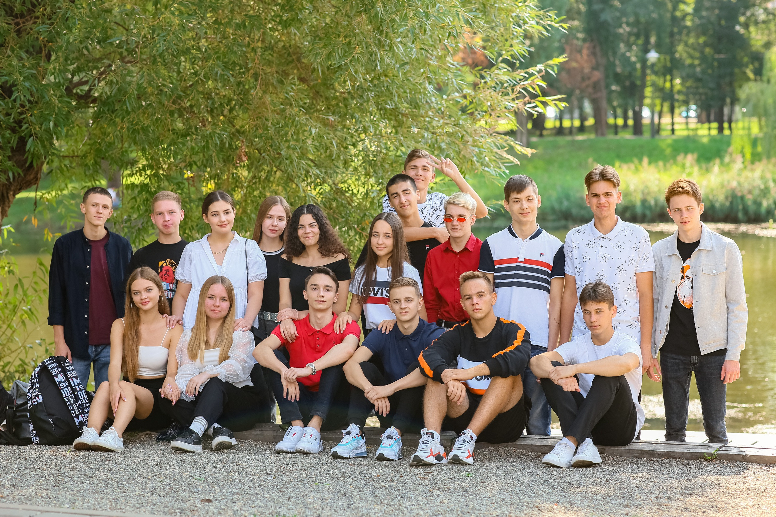 Уличная фотосессия выпускников. Школьные выпускные альбомы в Белгороде