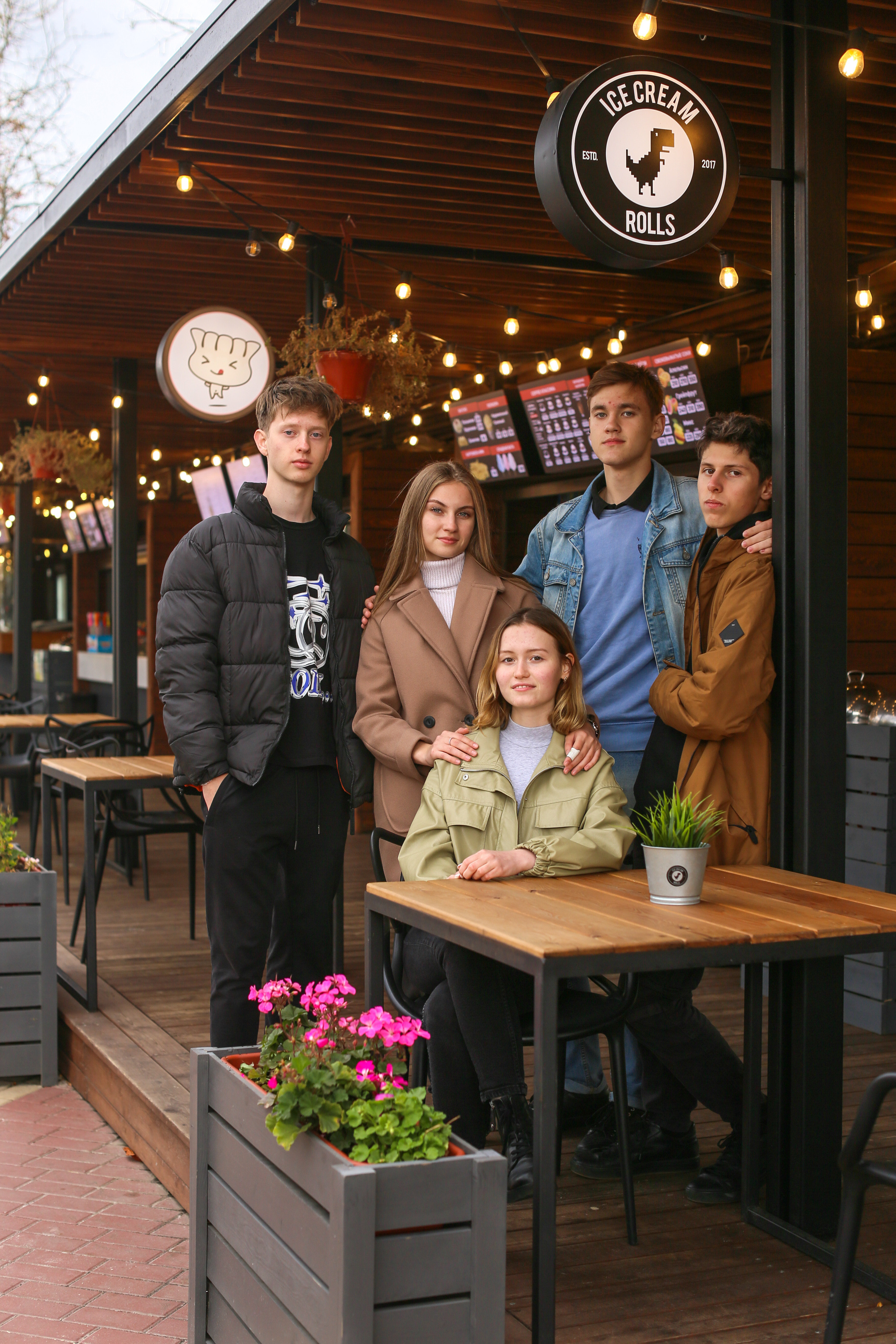 Майская гимназия 11Б класс. Школьные выпускные альбомы в Белгороде