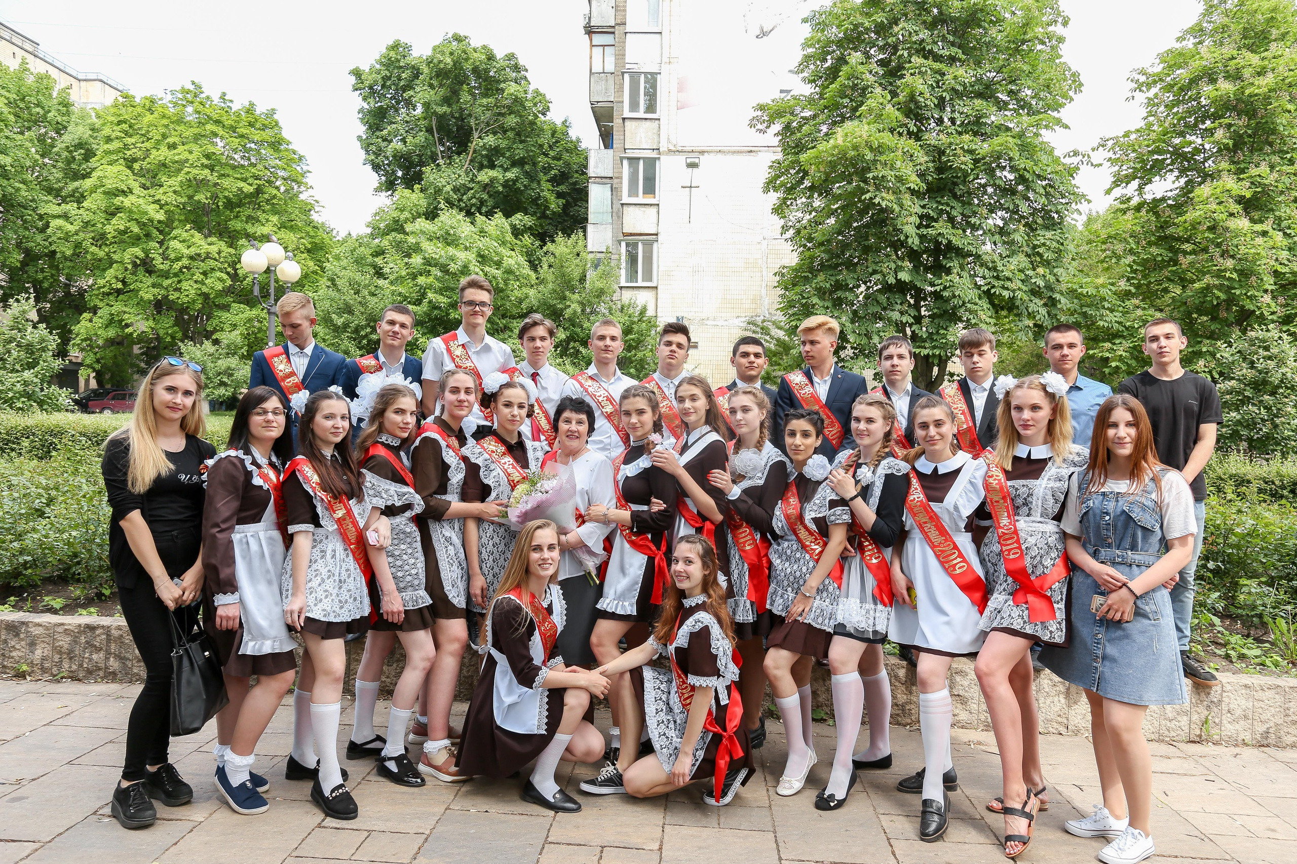 Школьные съемки последний звонок. Школьные выпускные альбомы в Белгороде