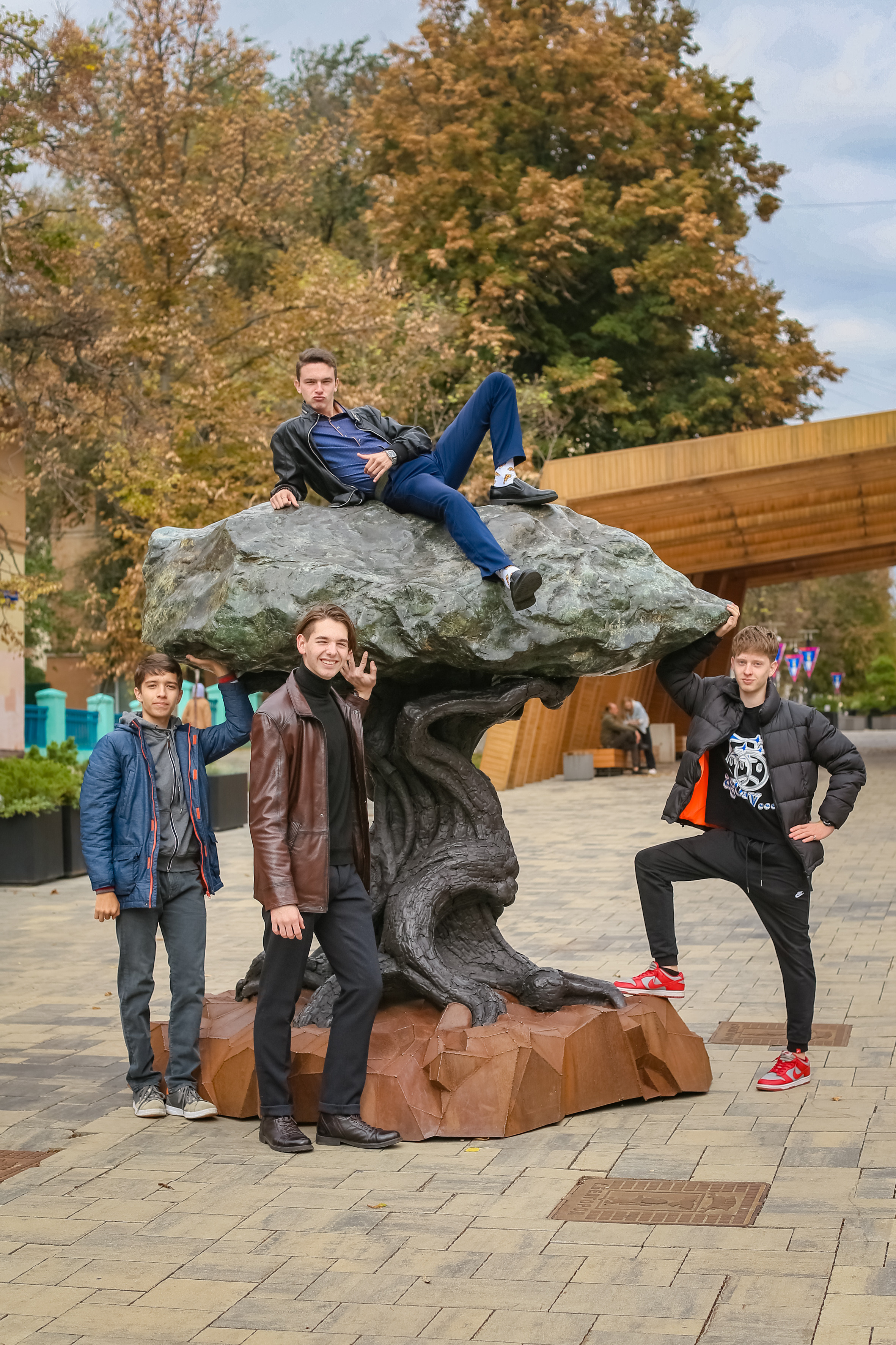 Майская гимназия 11Б класс. Школьные выпускные альбомы в Белгороде