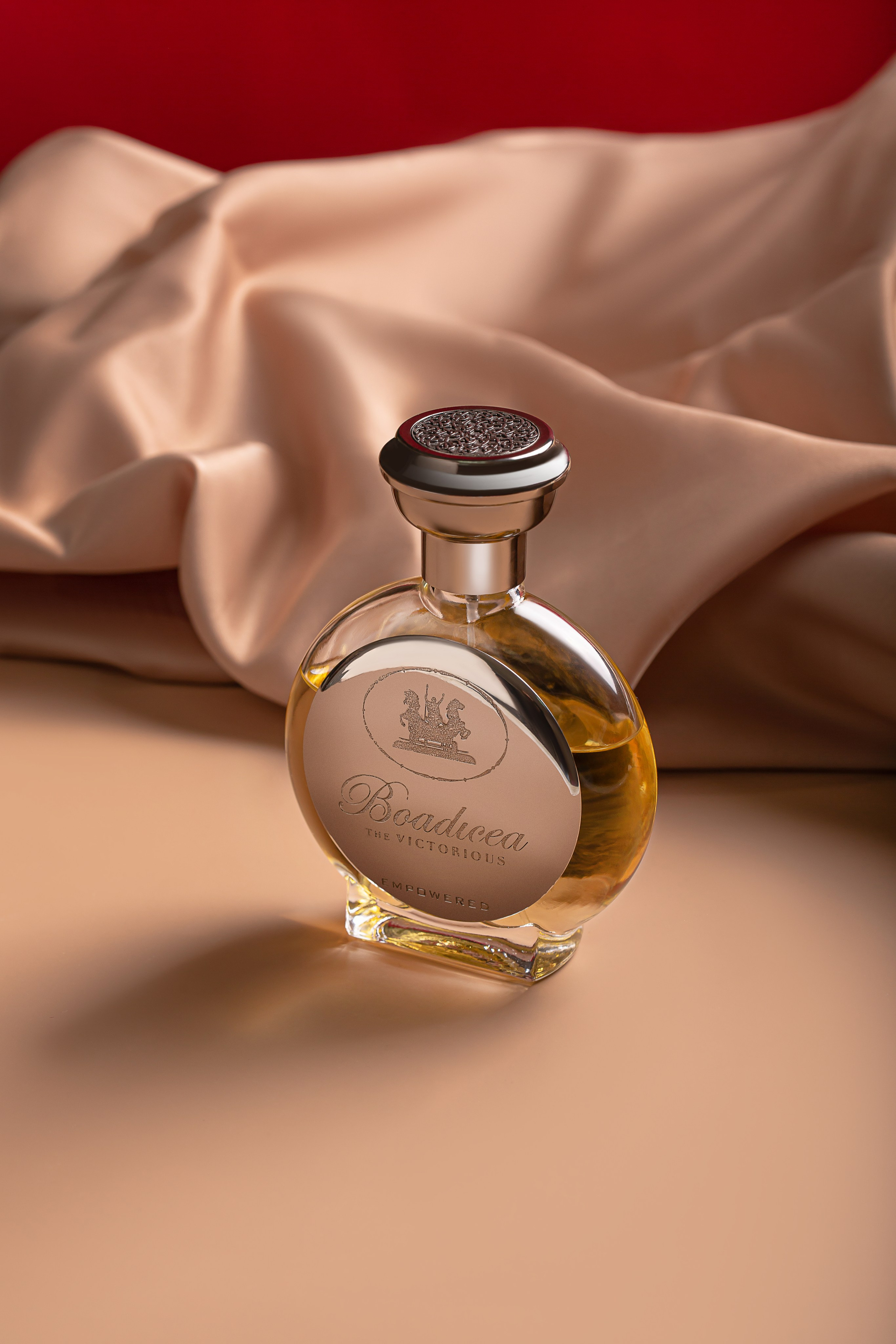 Художественная обработка парфюмов | Студия SVITHART