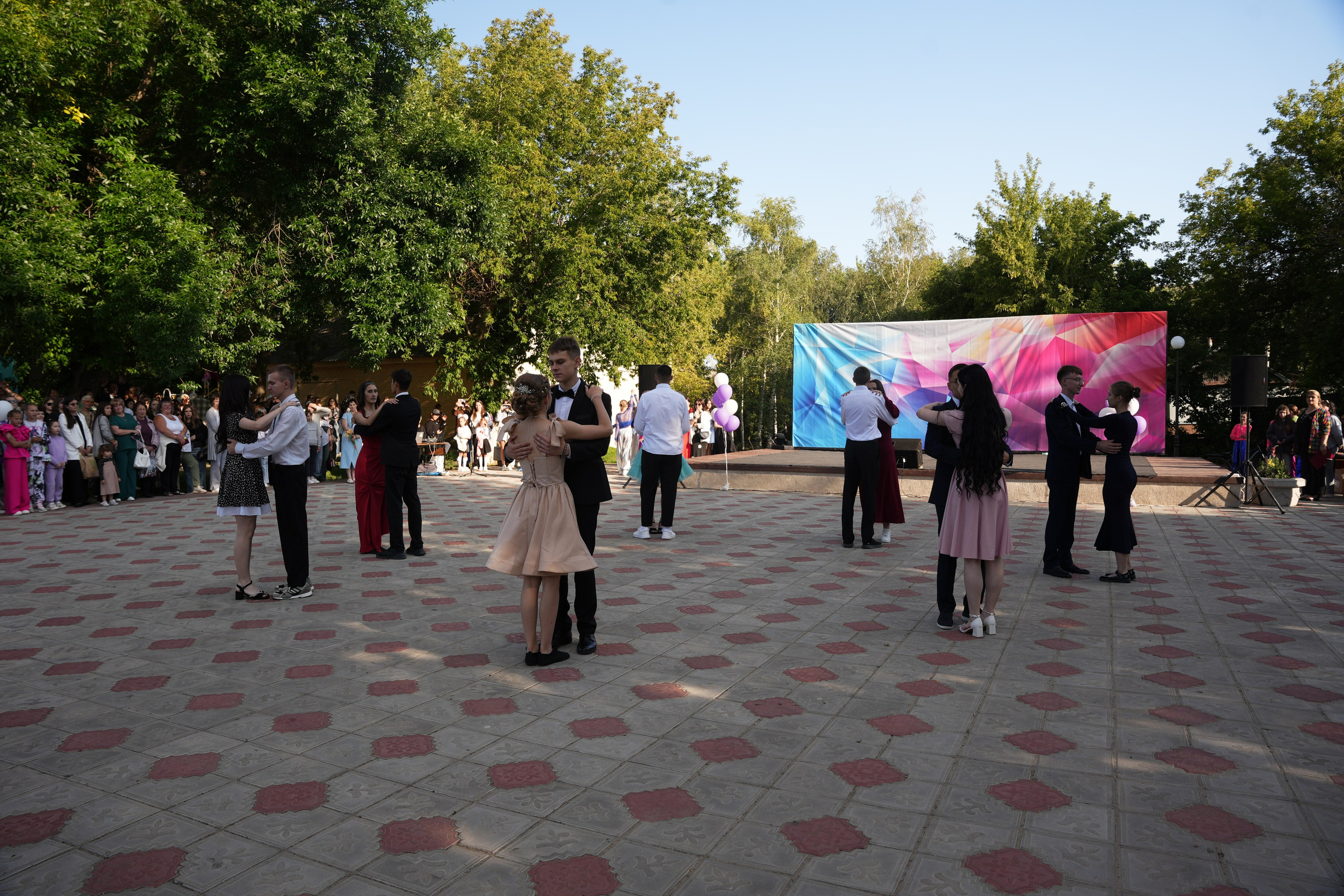 Выпускной в парке. Ольга Плаксина фотограф в Саратове