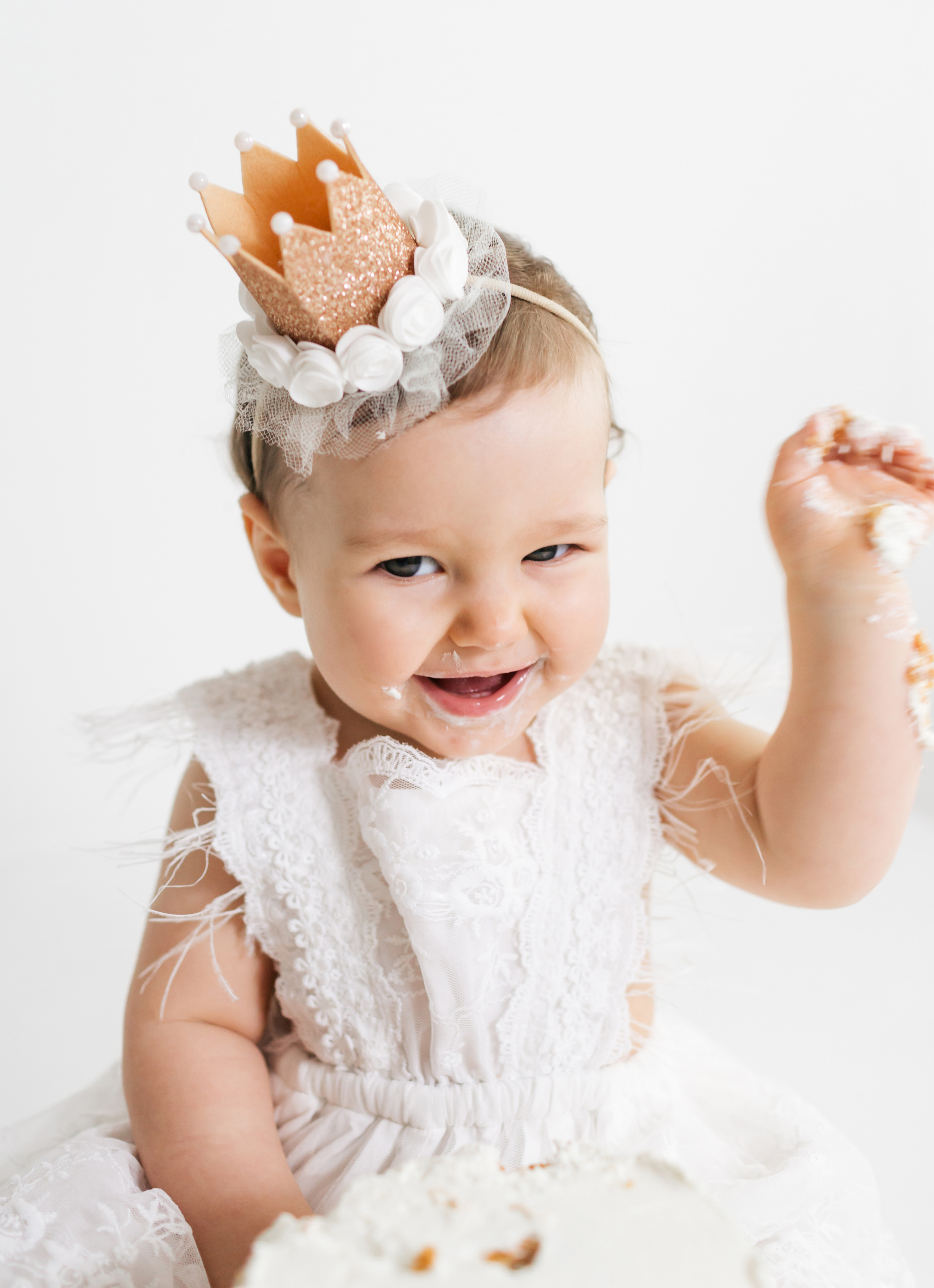 фотосессия на один годик Спб, крушение торта Спб