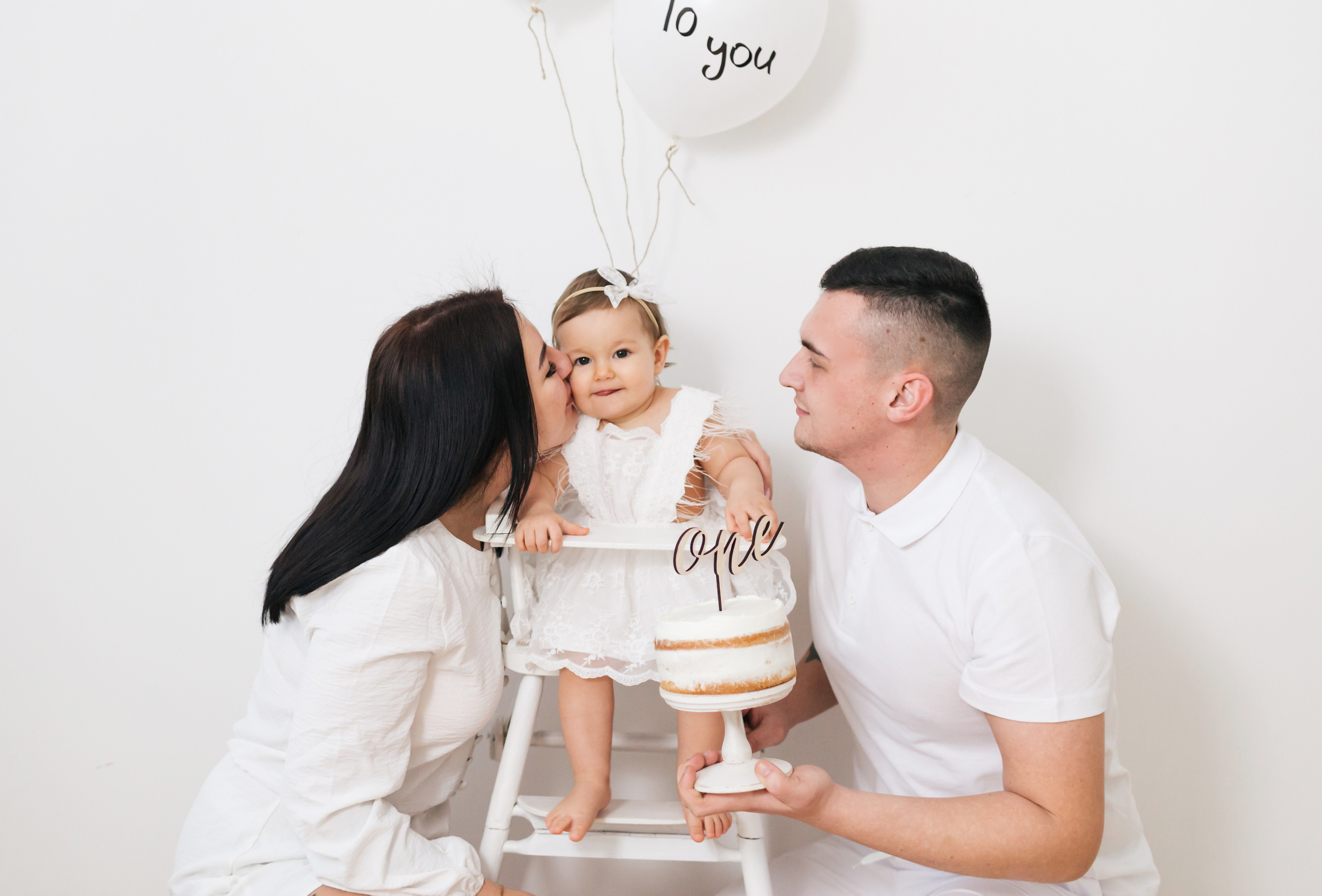 фотосессия на один годик Спб, крушение торта Спб