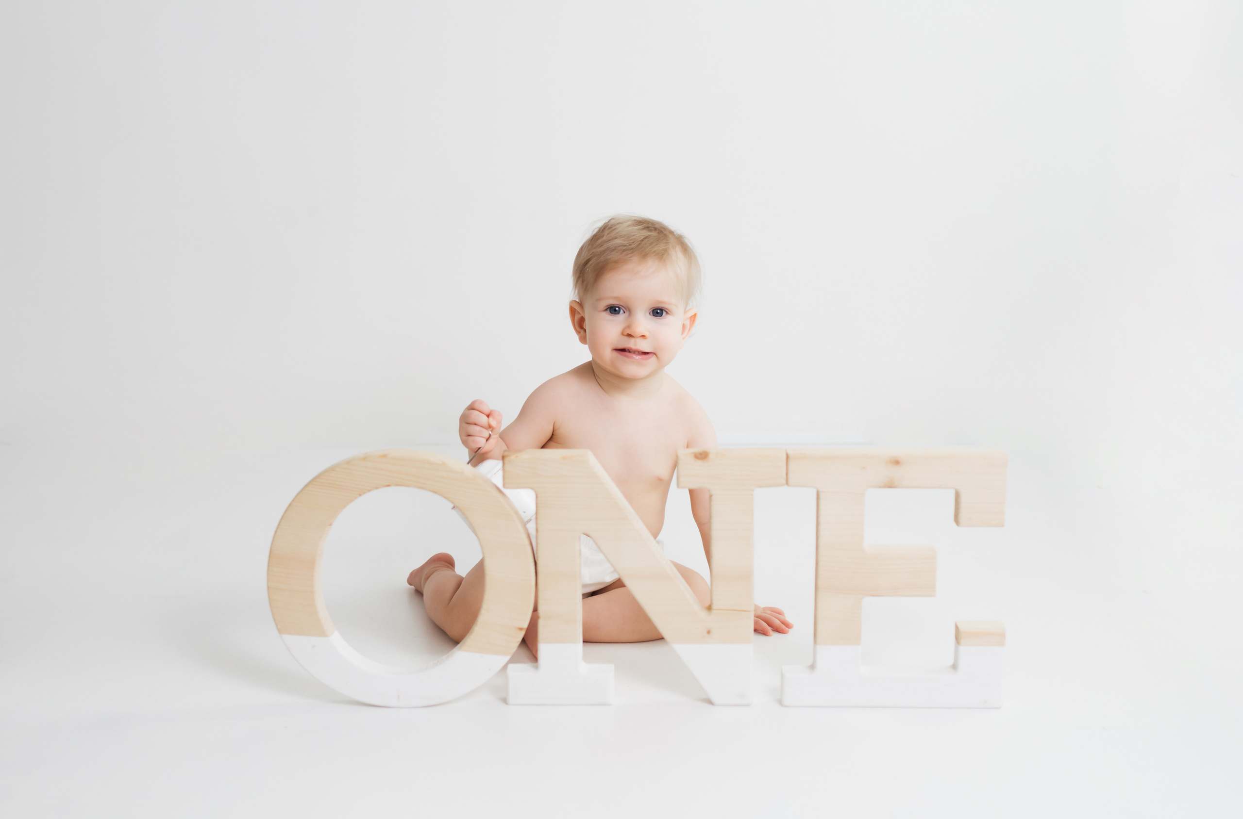 Первый тортик Мирославы. Детский и семейный фотограф Санкт-Петербург, фотосессия Спб