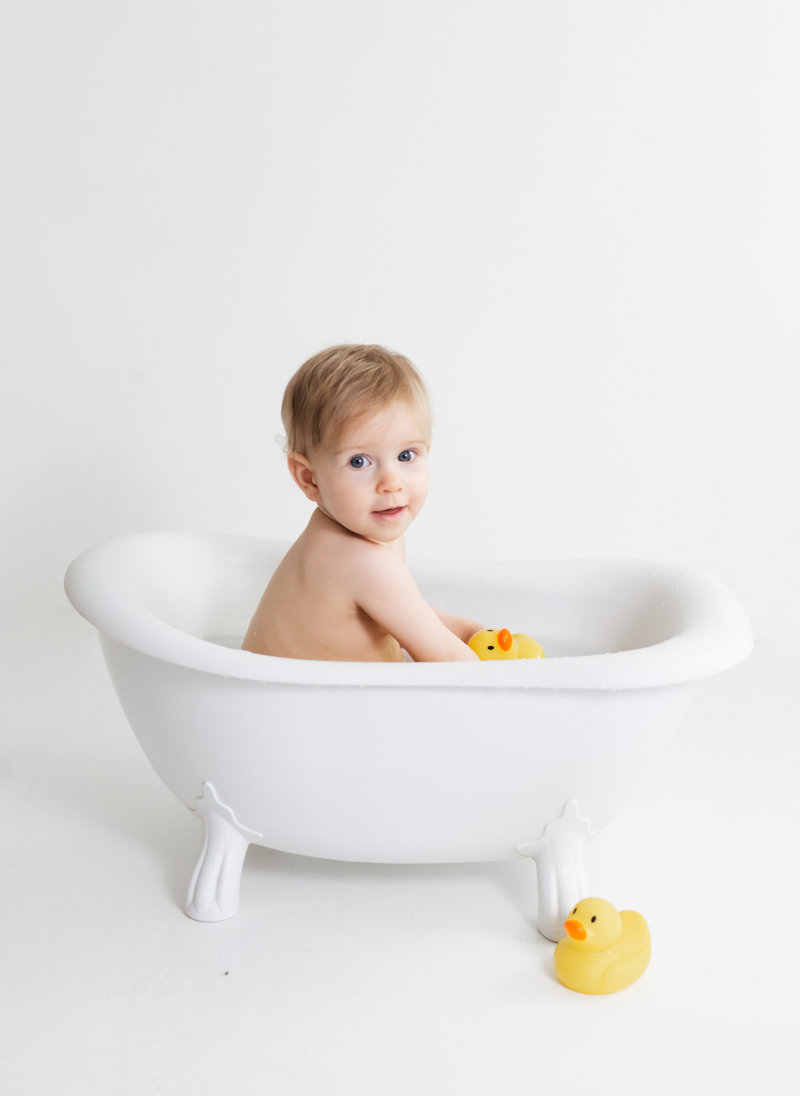 Первый тортик Мирославы. Детский и семейный фотограф Санкт-Петербург, фотосессия Спб