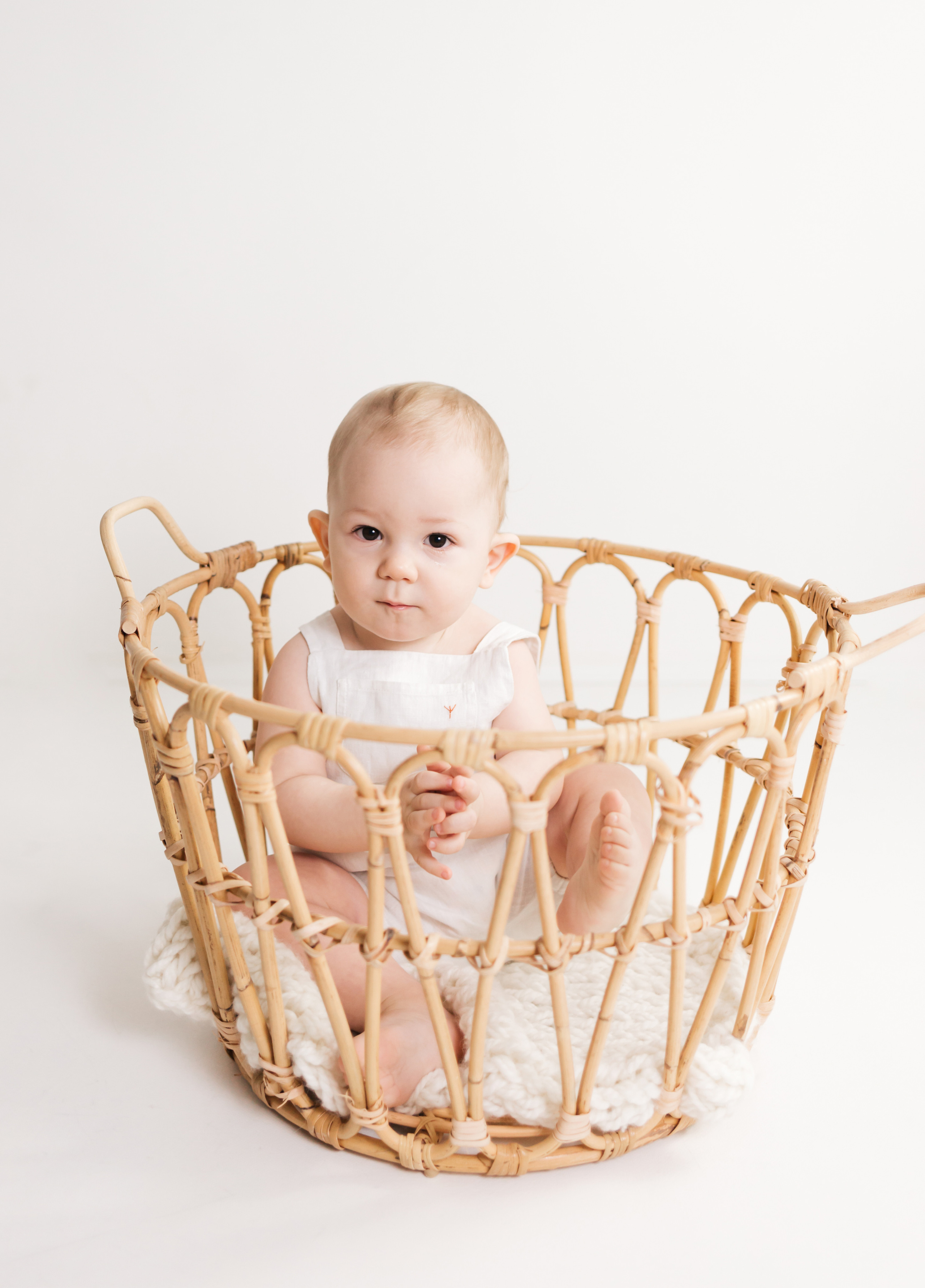 фотосессия на один годик, крушение тортика, фотосессия годовасия