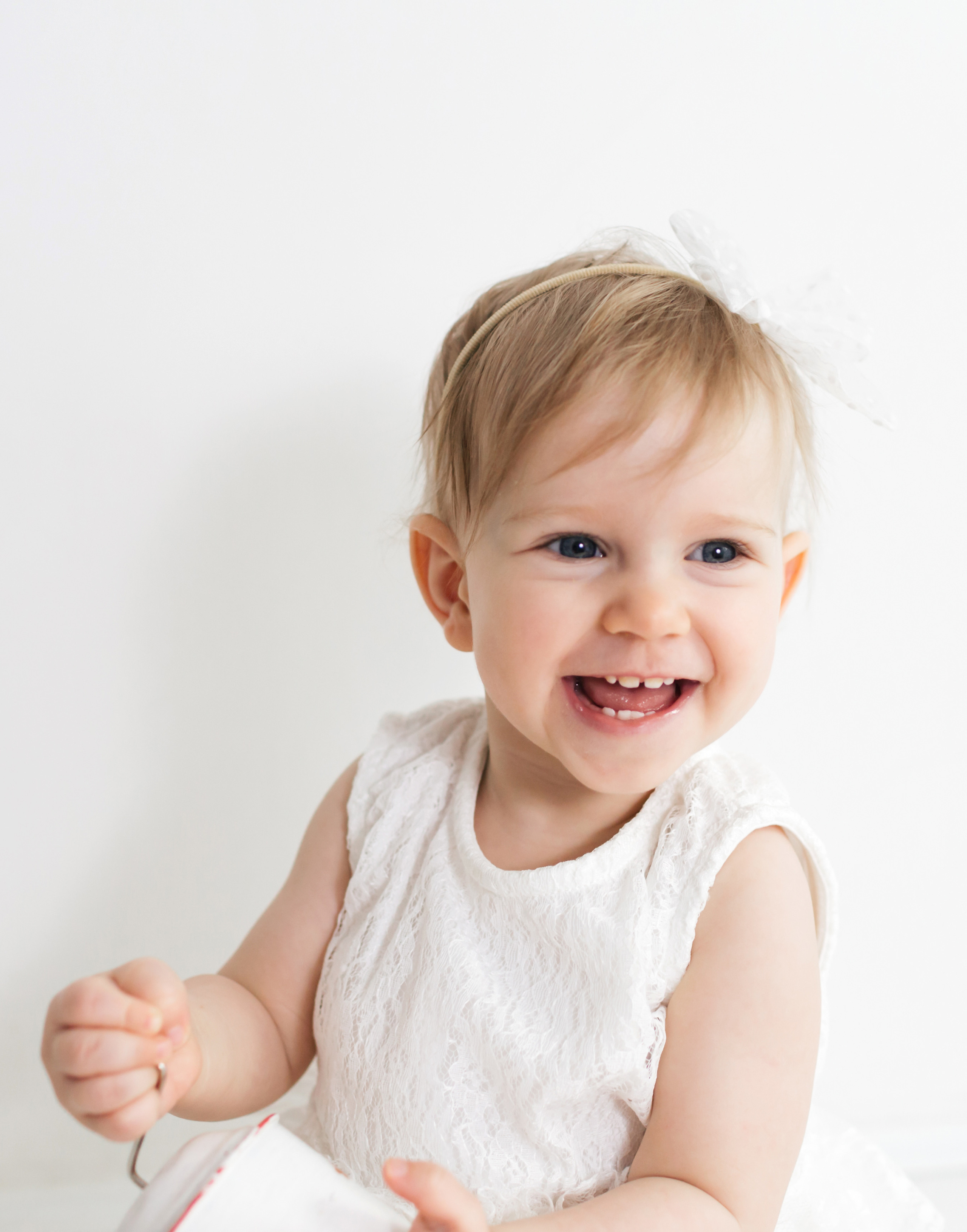 Первый тортик Мирославы. Детский и семейный фотограф Санкт-Петербург, фотосессия Спб