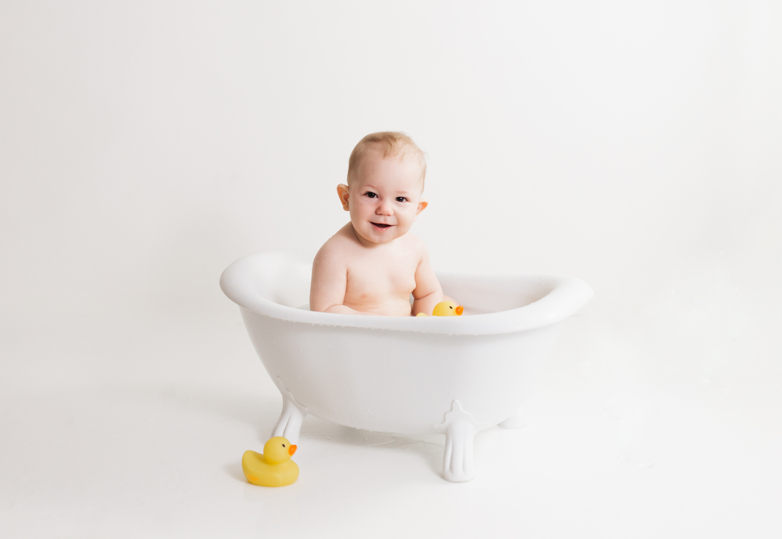 фотосессия на один годик, крушение тортика, фотосессия годовасия