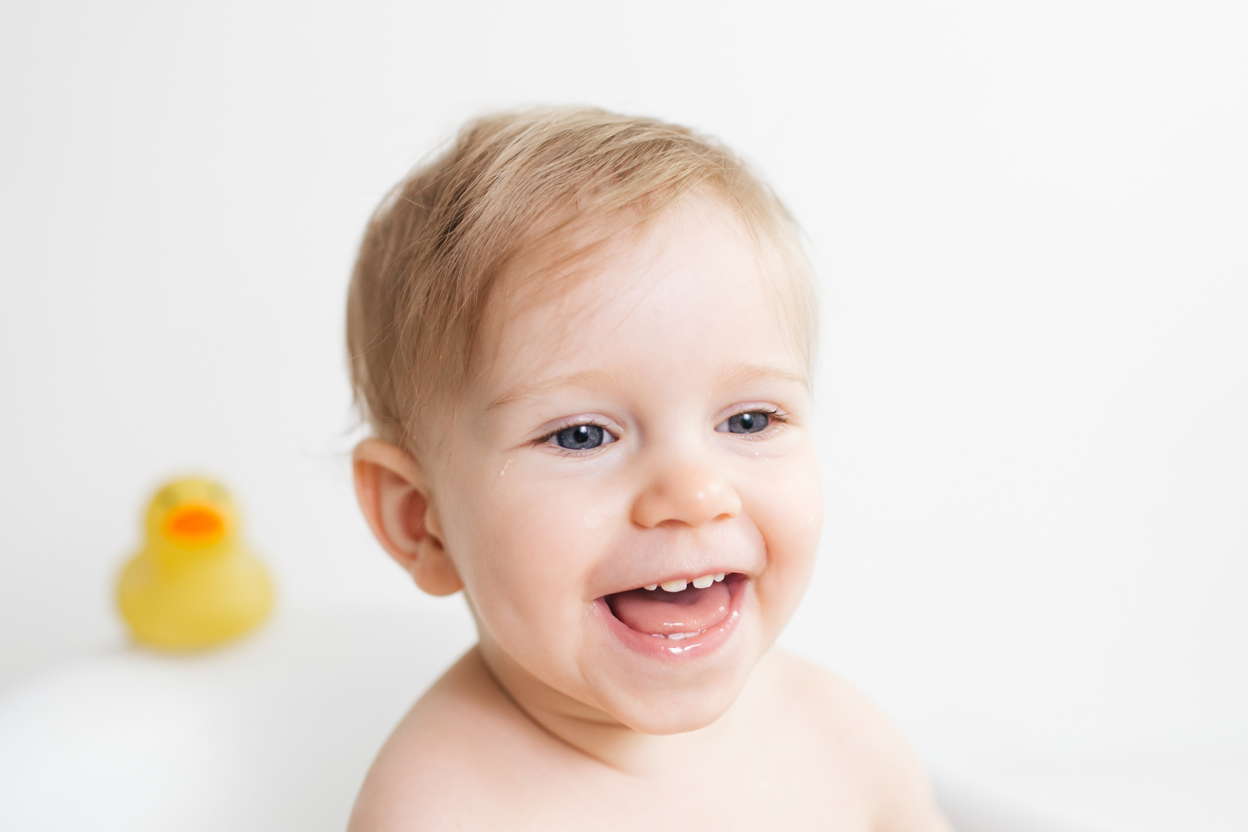 Первый тортик Мирославы. Детский и семейный фотограф Санкт-Петербург, фотосессия Спб