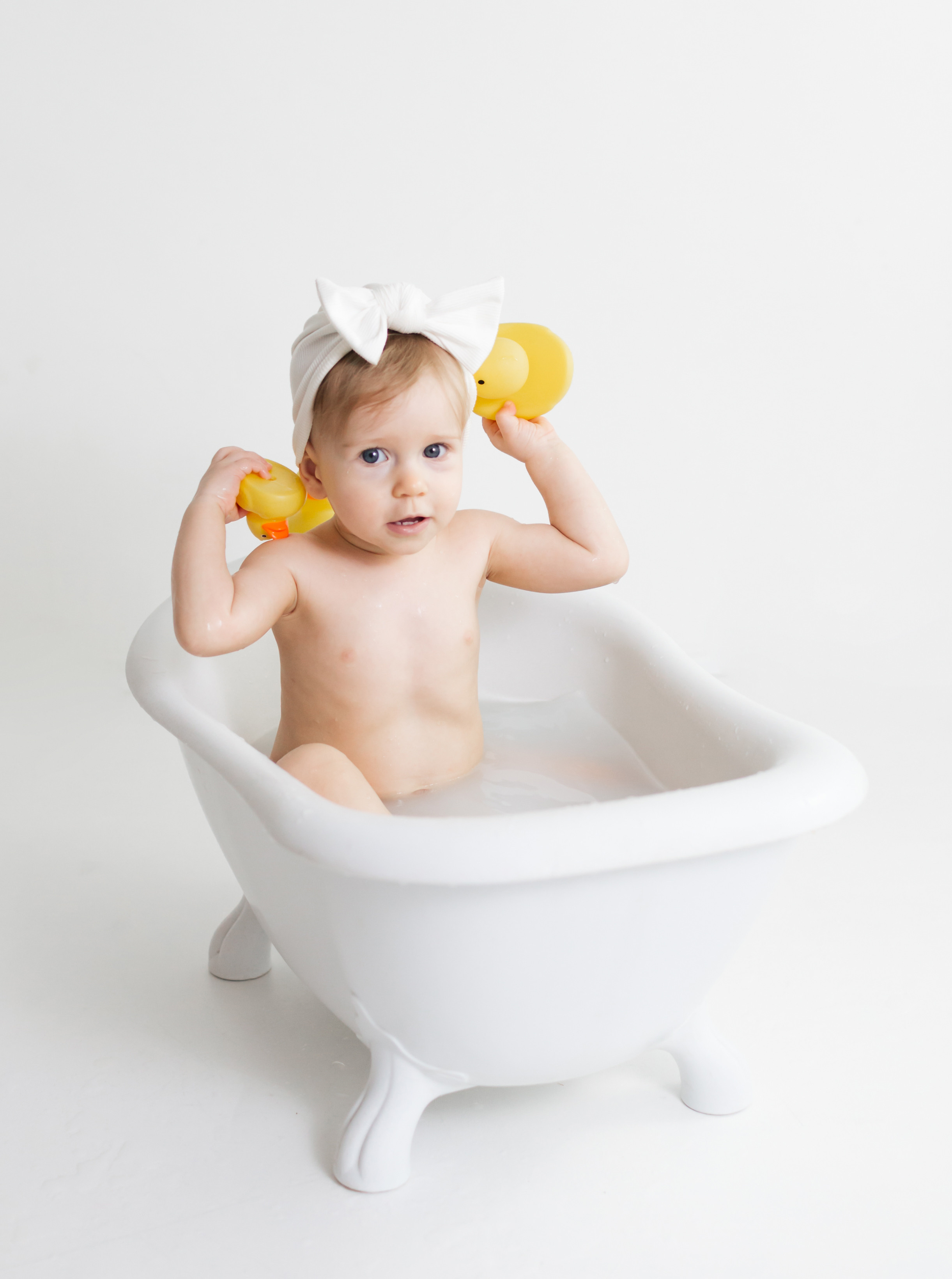 Первый тортик Мирославы. Детский и семейный фотограф Санкт-Петербург, фотосессия Спб