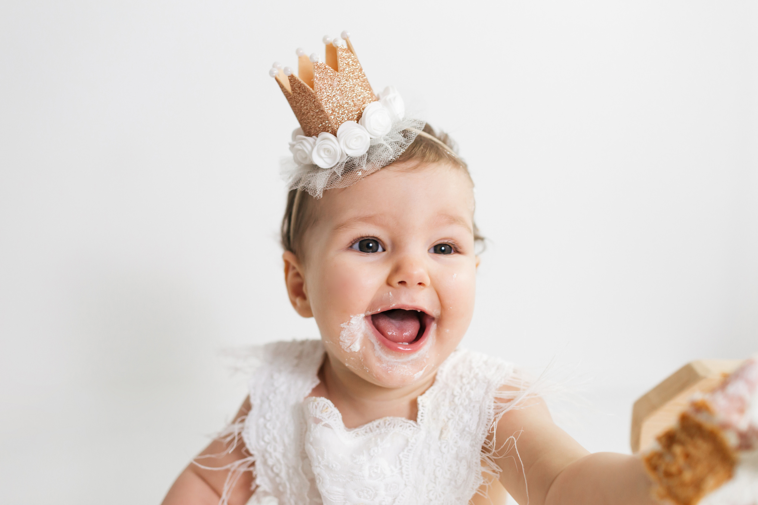 фотосессия на один годик Спб, крушение торта Спб