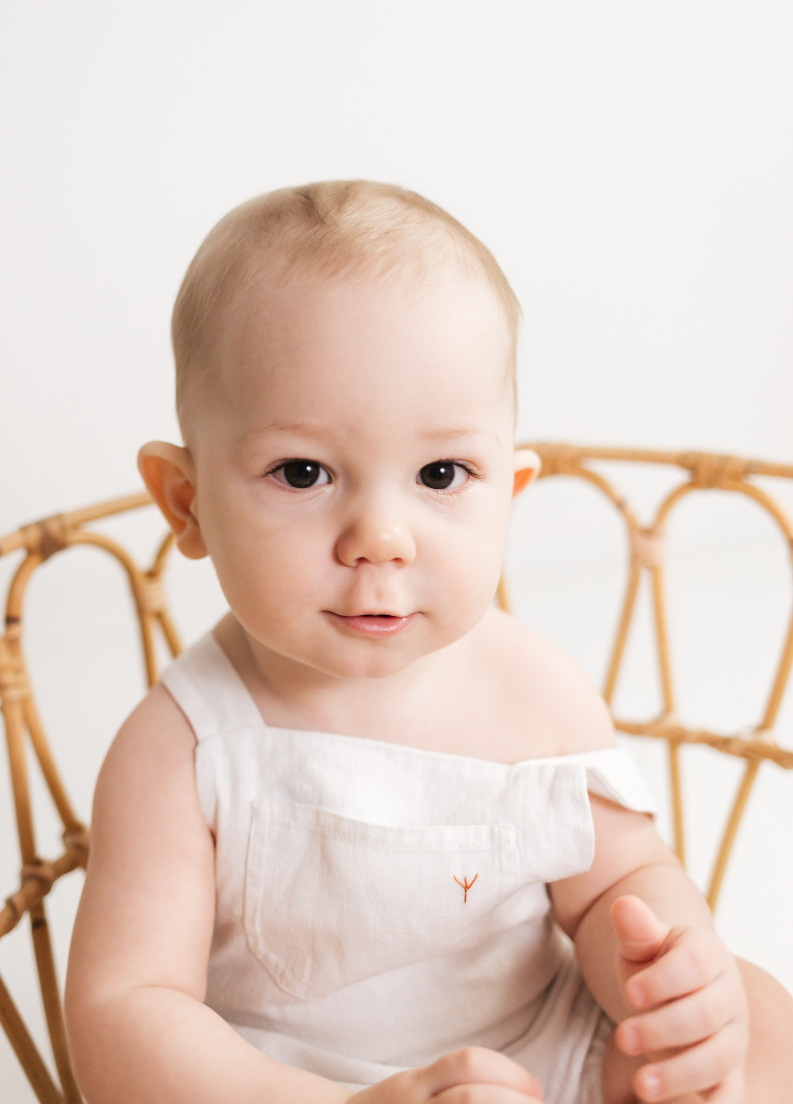 фотосессия на один годик, крушение тортика, фотосессия годовасия