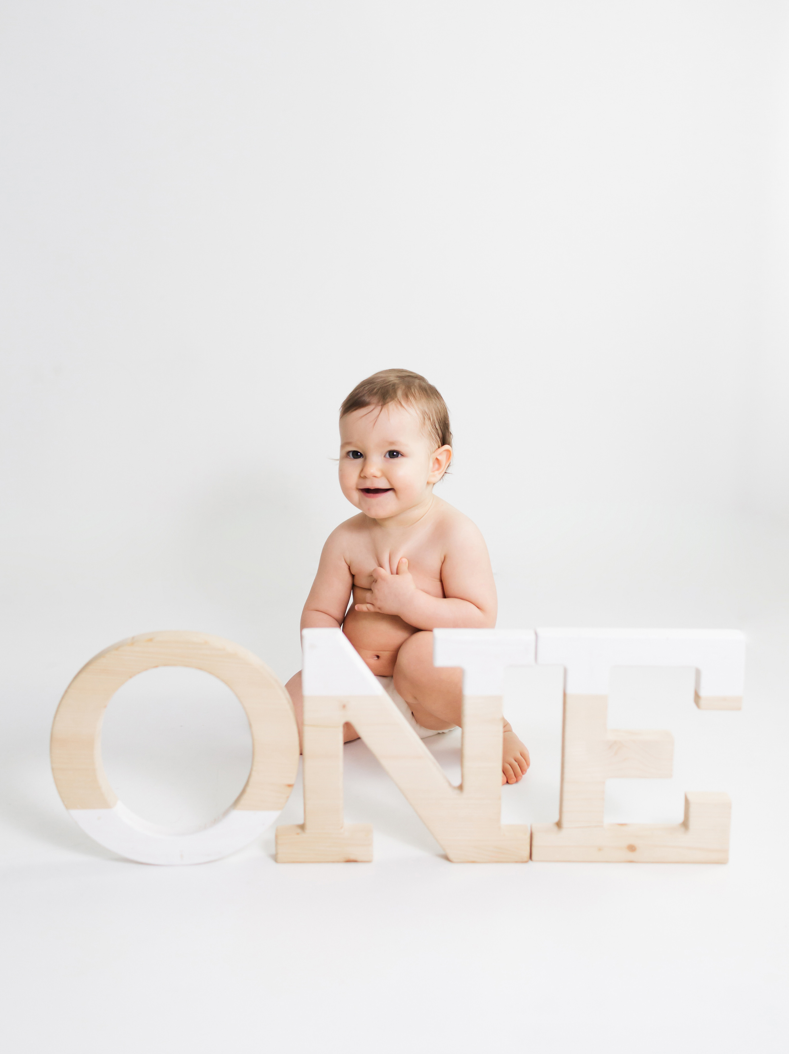 фотосессия на один годик Спб, крушение торта Спб