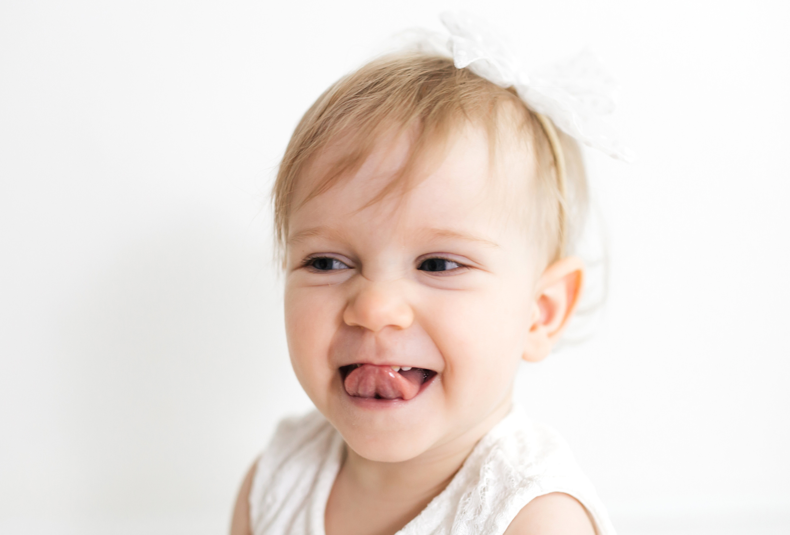 Первый тортик Мирославы. Детский и семейный фотограф Санкт-Петербург, фотосессия Спб