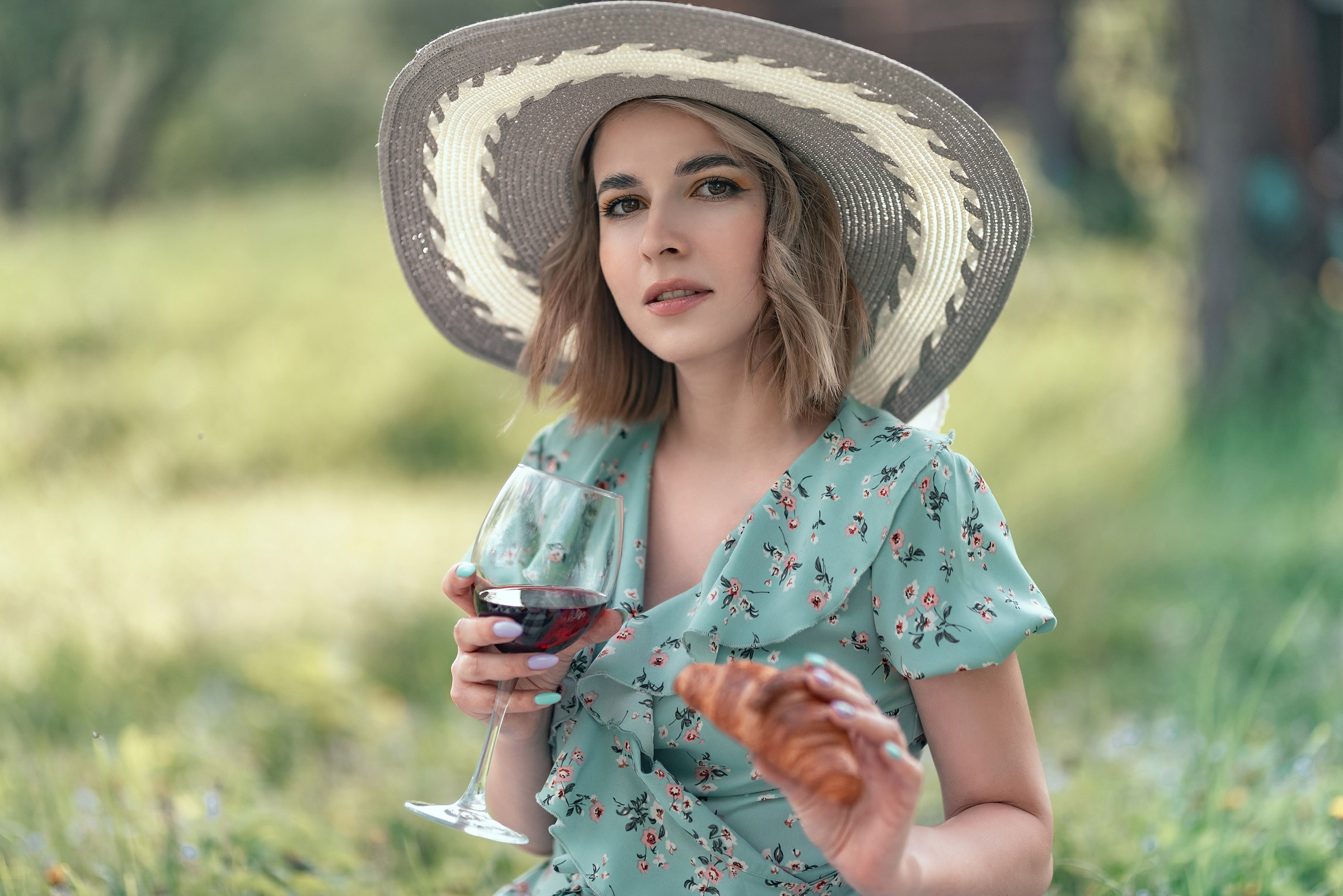 Алёна на пикнике. Свадебный и семейный фотограф в Туле Ксения Сильвер