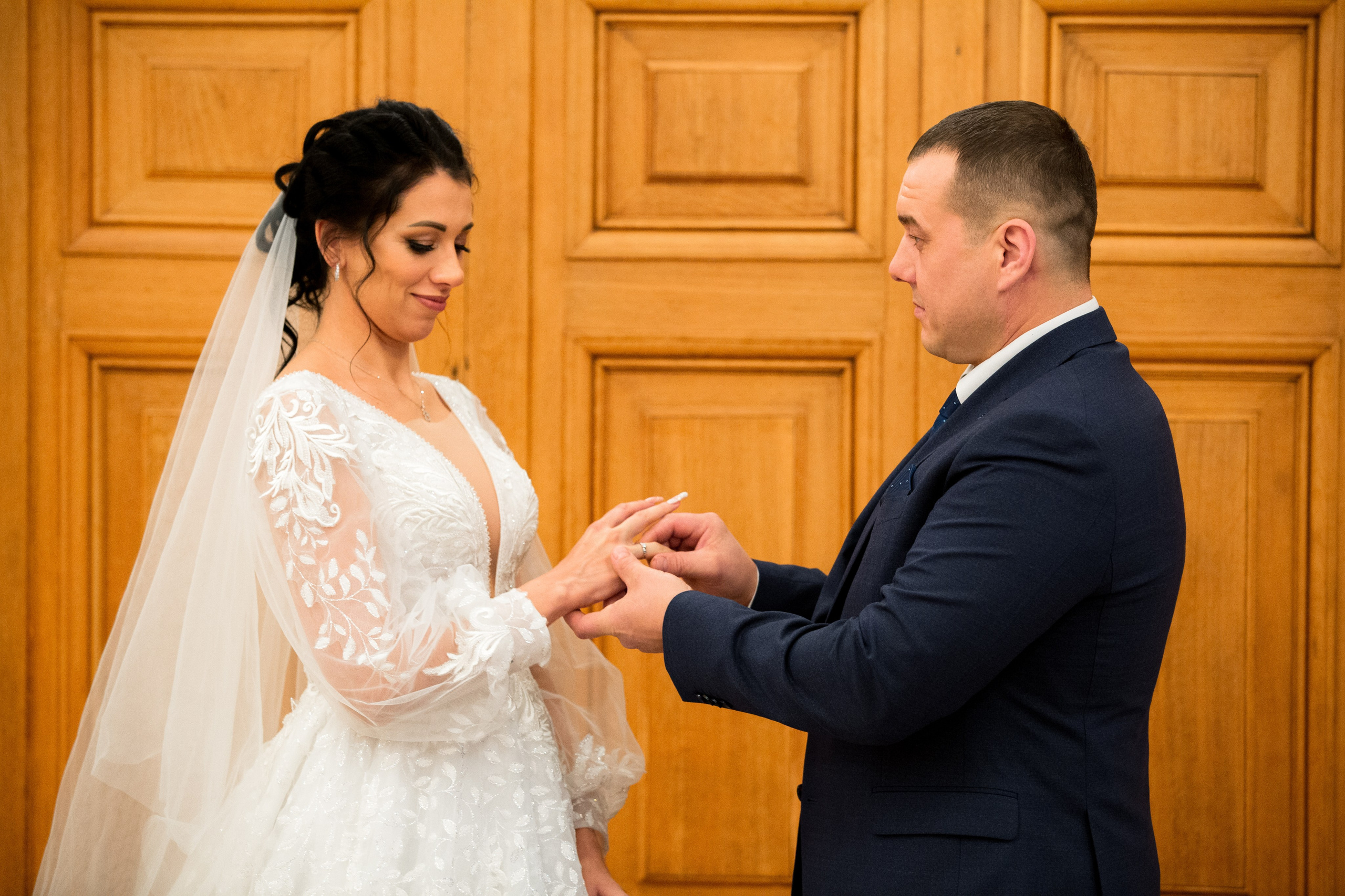 Максим и Виктория. Репортажный Фотограф в Москве Юра Гушан