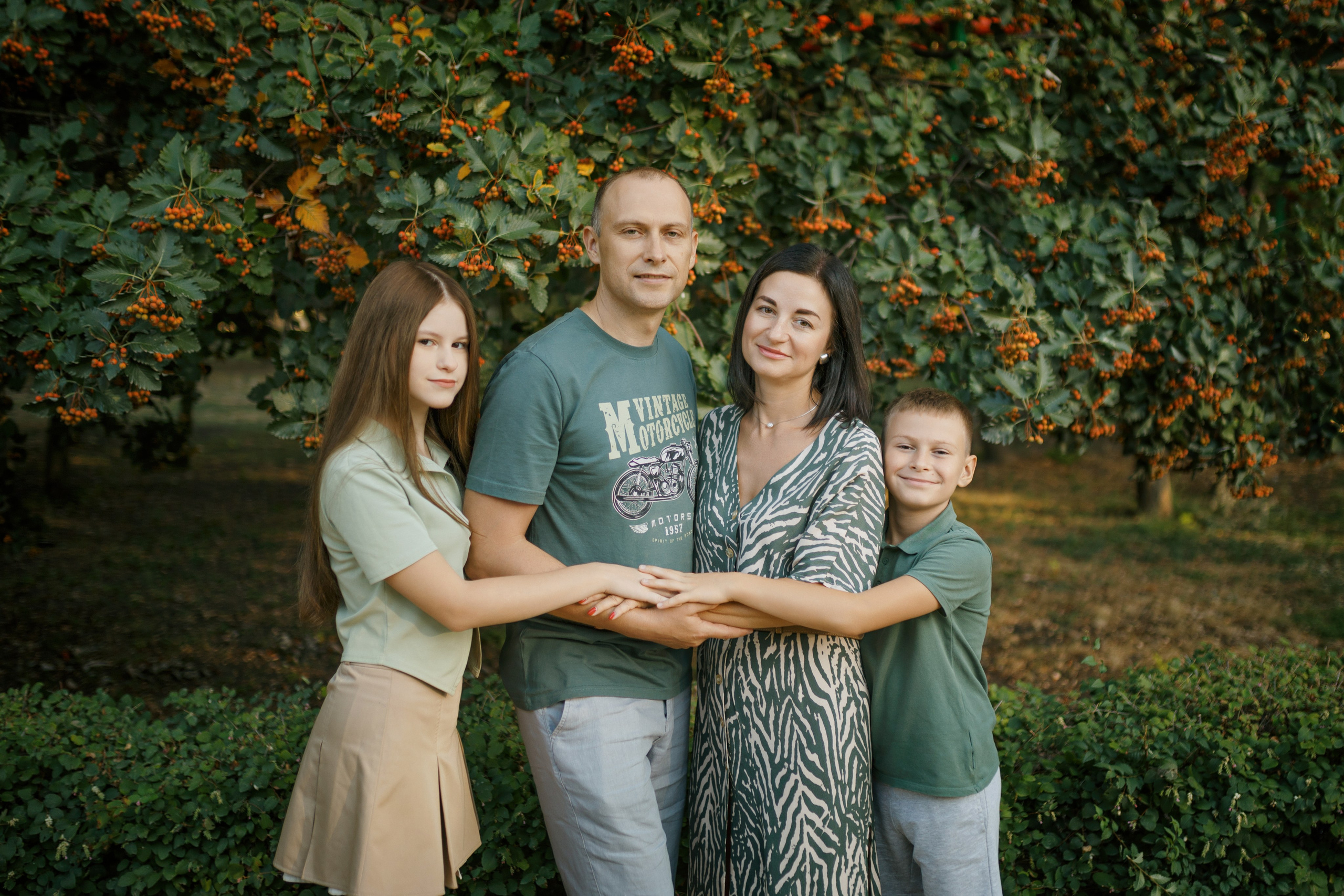 Семейная фотопрогулка в Таганроге. Уютный фотограф в Таганроге: портреты, альбомы, семейные и детские фотосессии| Рада Шатунова