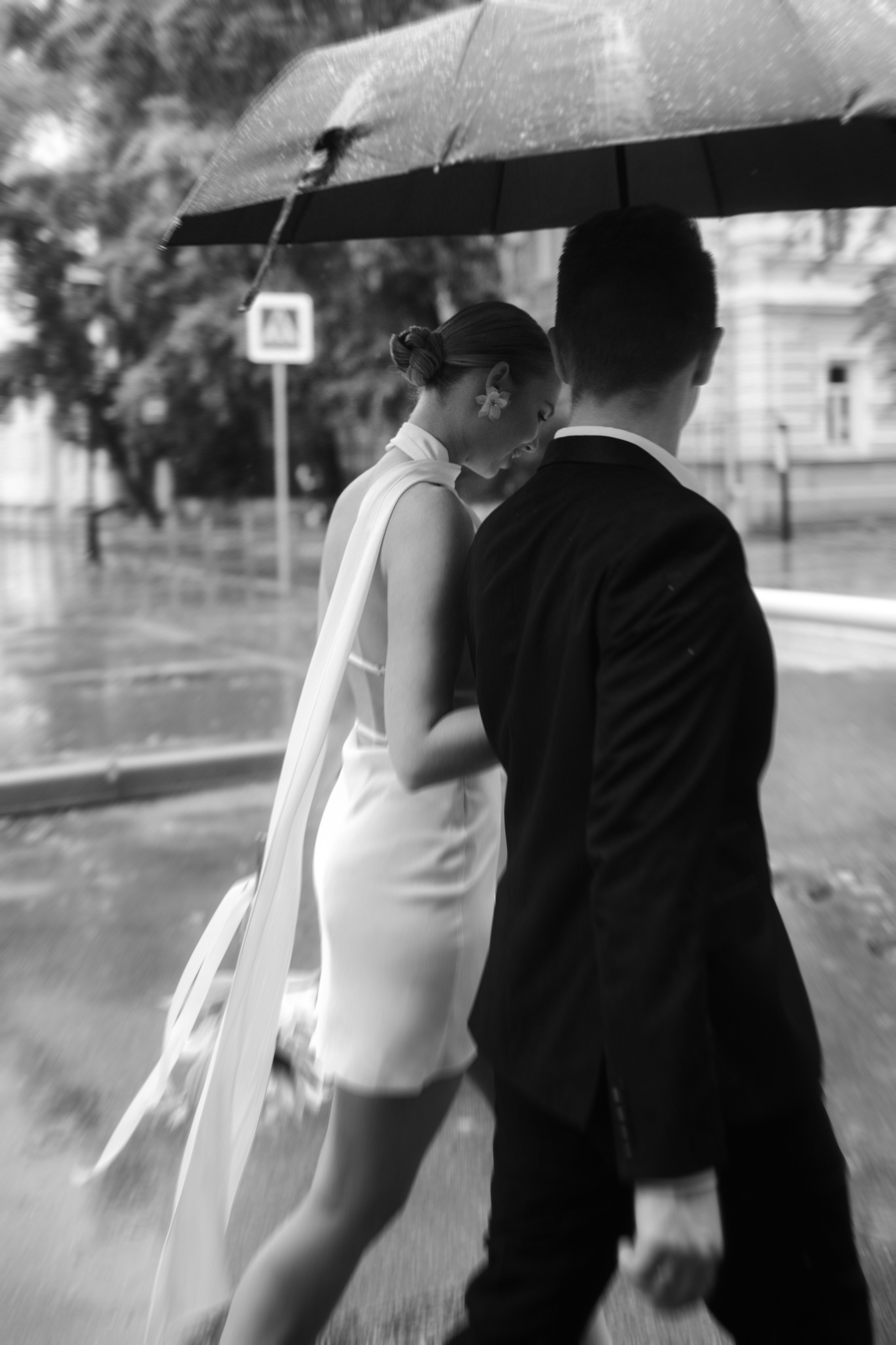 Никита и Арина, роспись в Грибоедовском загсе и ливень после. Свадебный и портретный фотограф в Москве Кристина Золотова