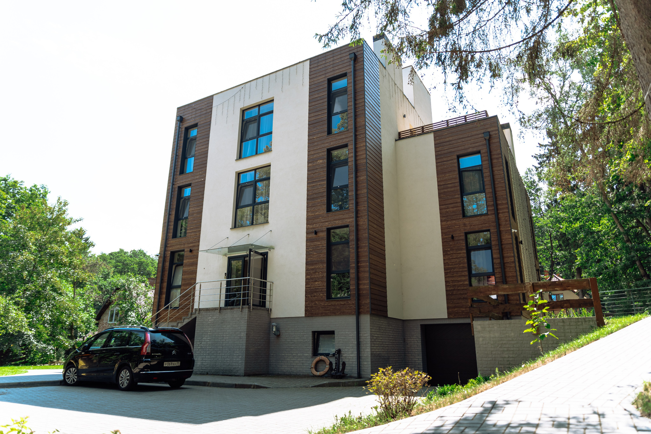 WHALE APART Apartments Svetlogorsk. Content shooting. KRIS KRUPINNIKOVA