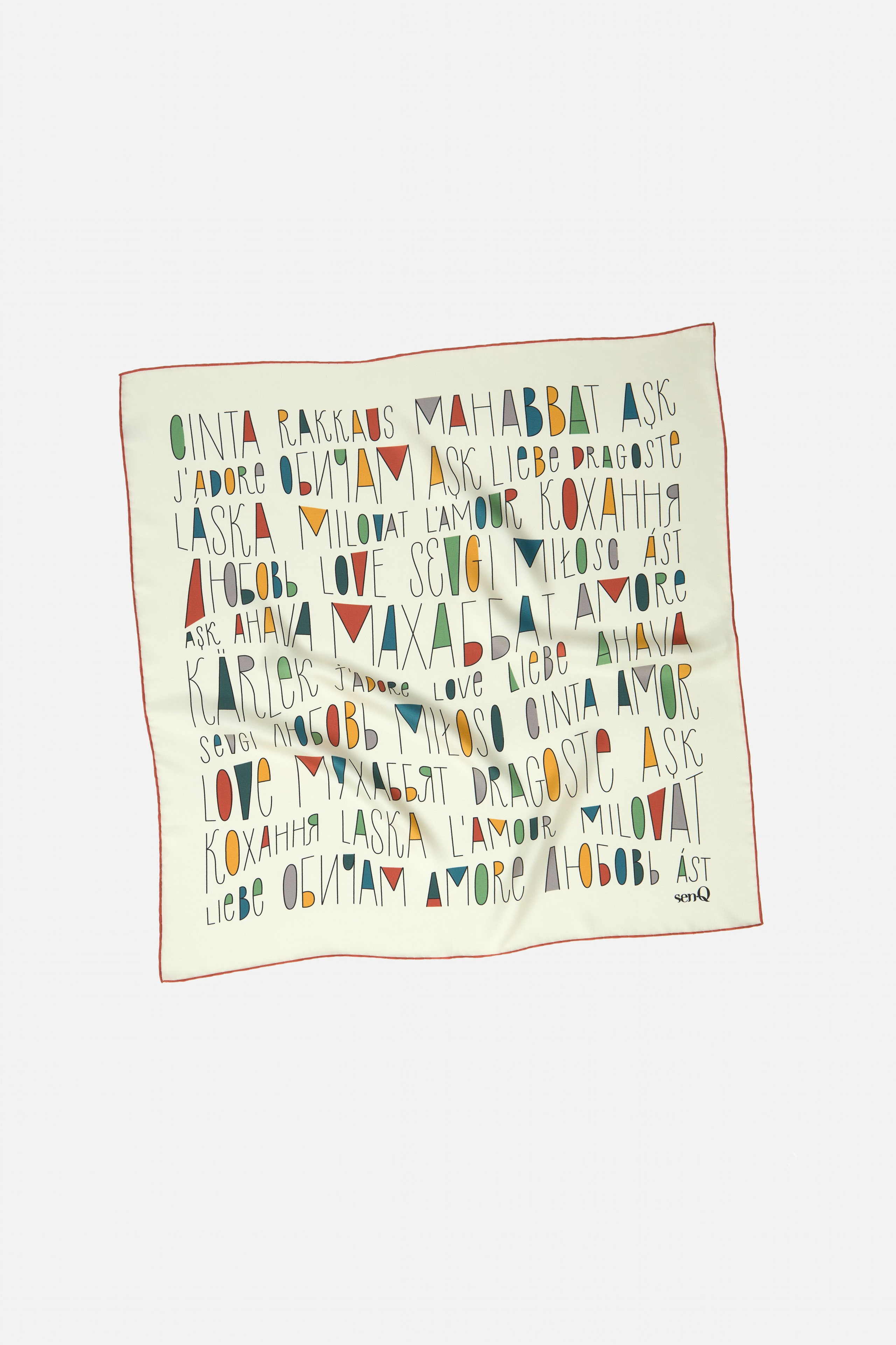 Головные уборы. Предметная фотосъемка в Алматы. Предметный фотограф для маркетплейстов Артур Ахмадиев