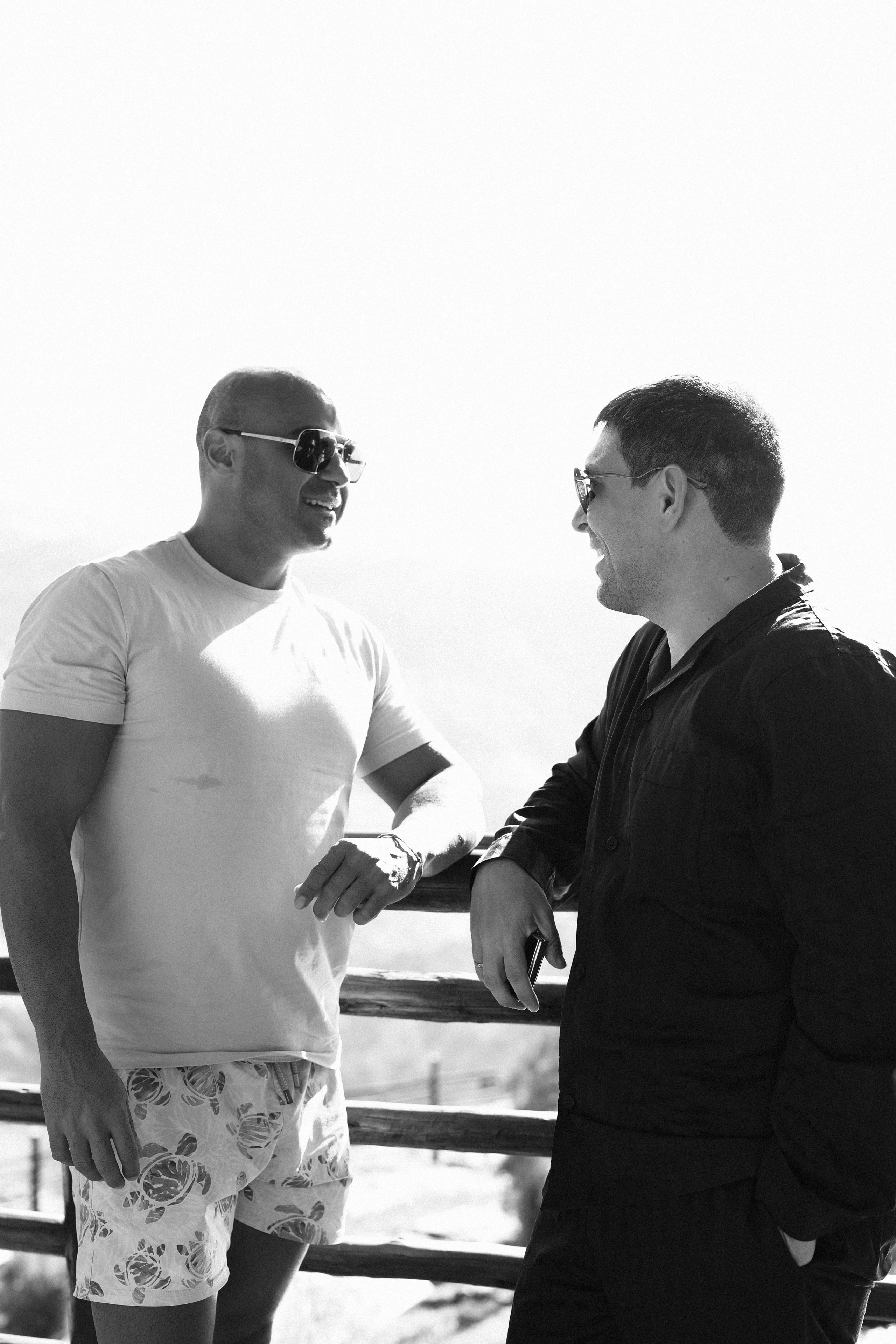 «Я хочу сжимать твои ладони, пока не наступит утро»…. Свадебный фотограф Сочи Москва Дубай Снежана Магрин