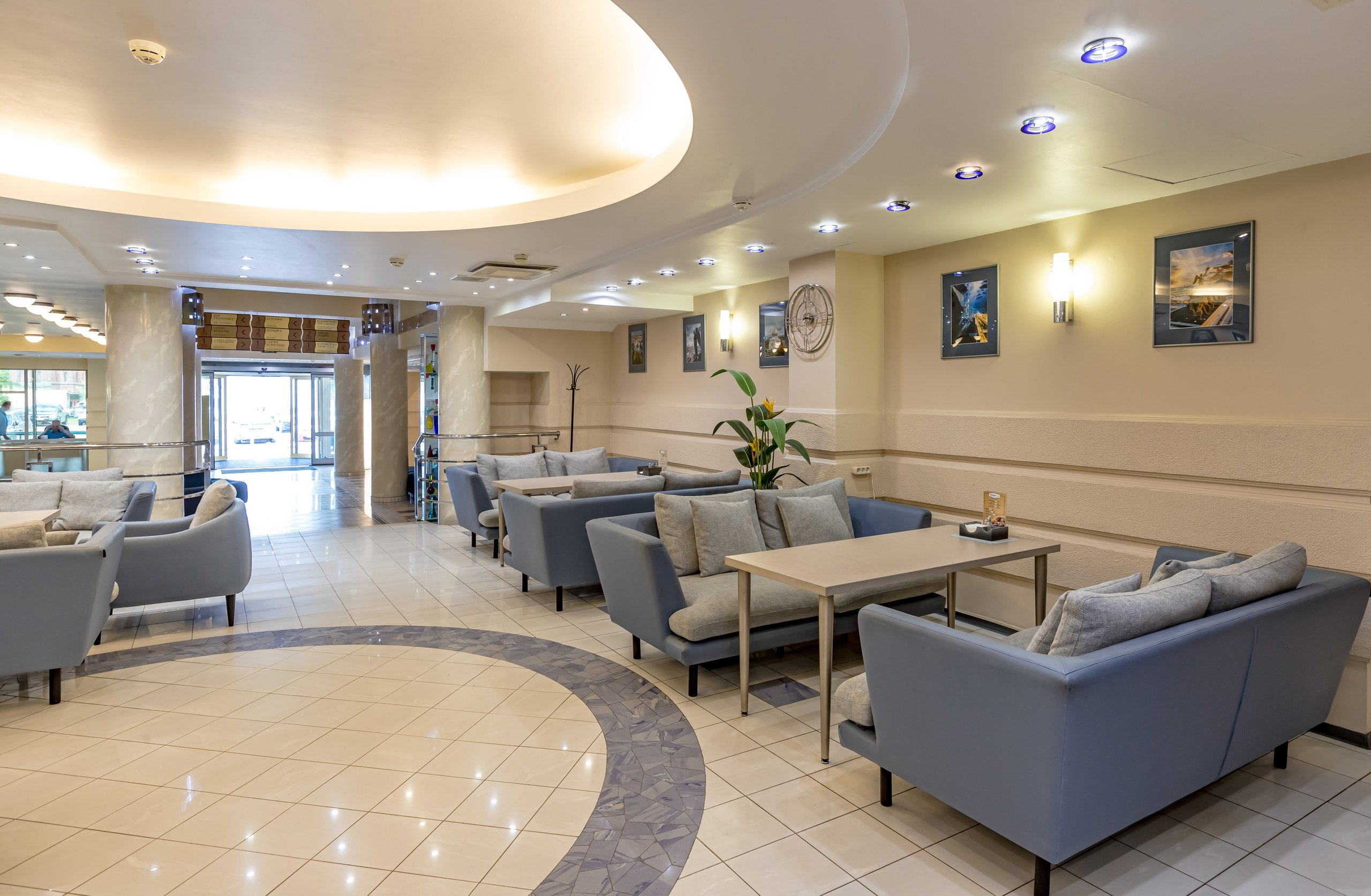 Лобби отеля «Нептун». Фотограф Махлаева Виктория/Санкт-Петербург