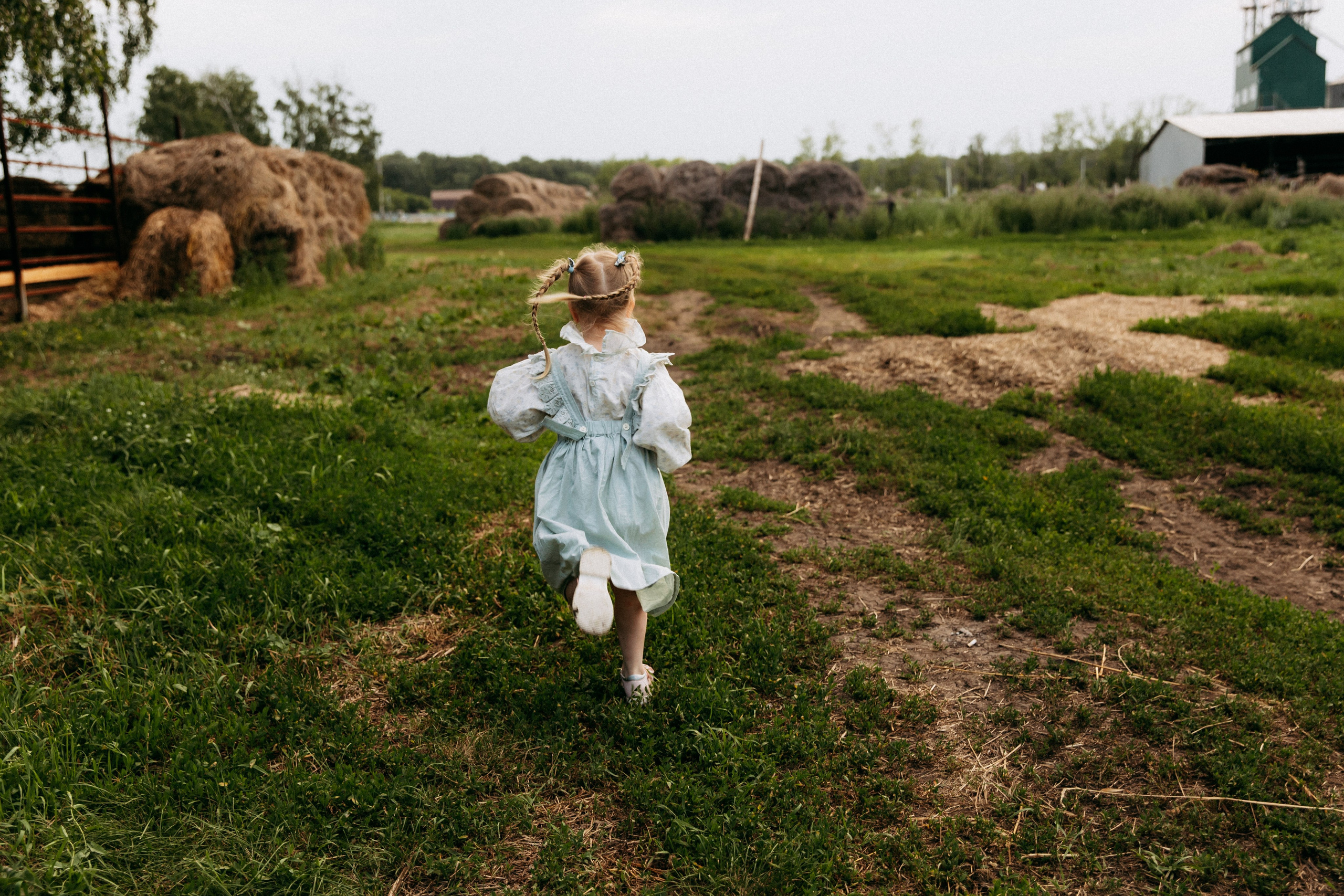 Мира и её семья. Главная