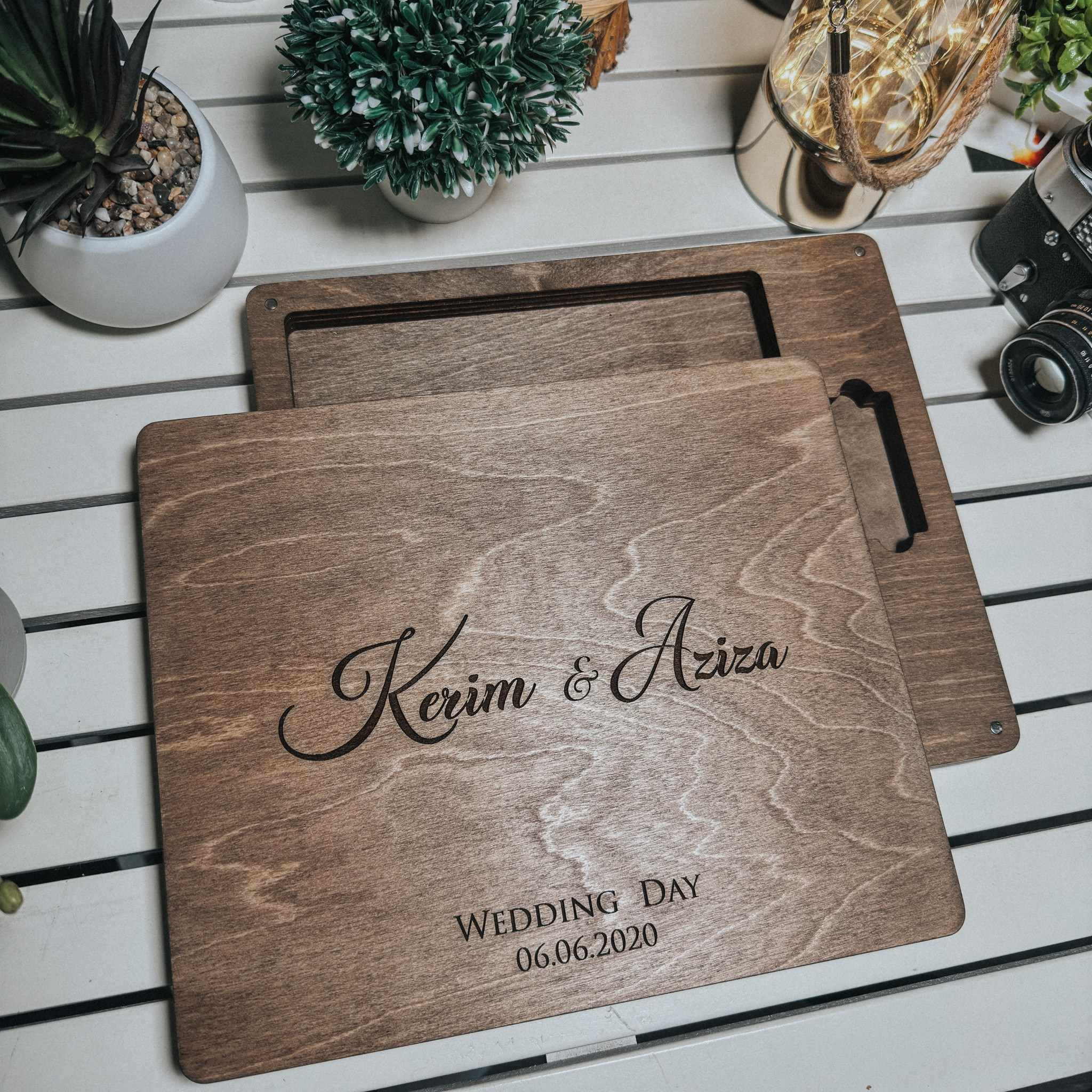 Koroboxx. Дизайны, psd шаблоны школьных и выпускных альбомов и обложек