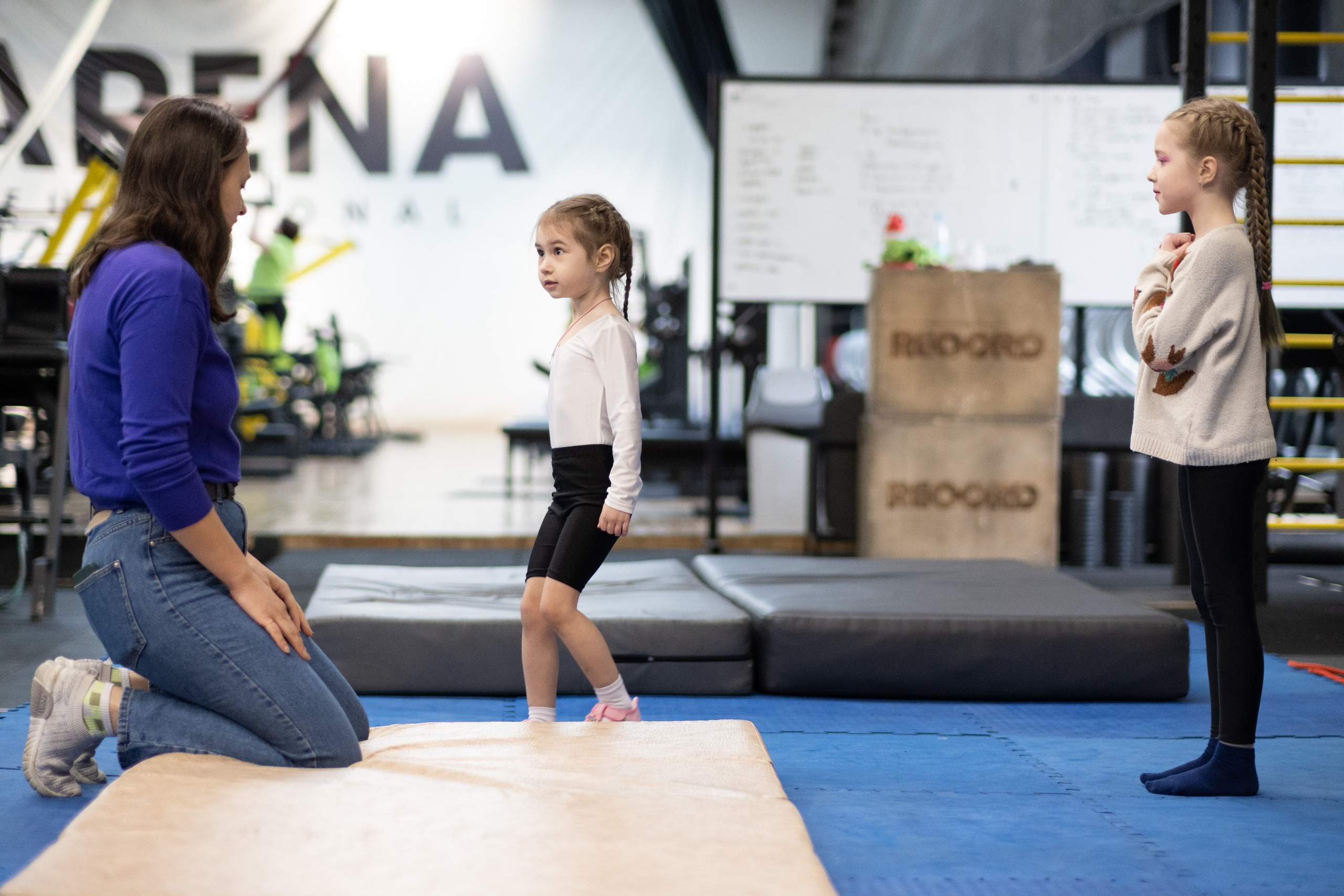 Внутриклубные соревнования по воздушной гимнастике 02.04.23