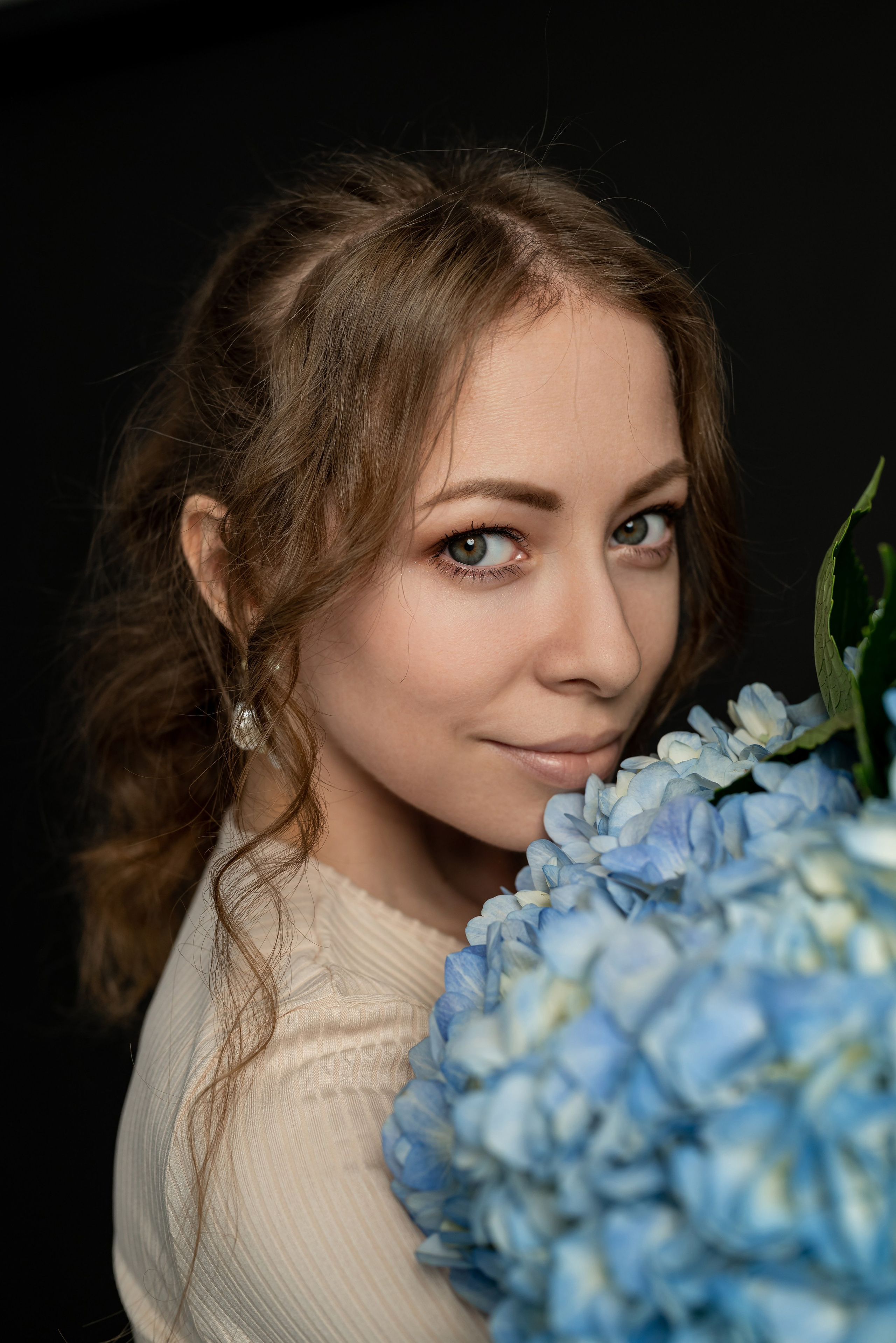 Фотопроект с голубыми гортензиями. Фотограф в городе Салават