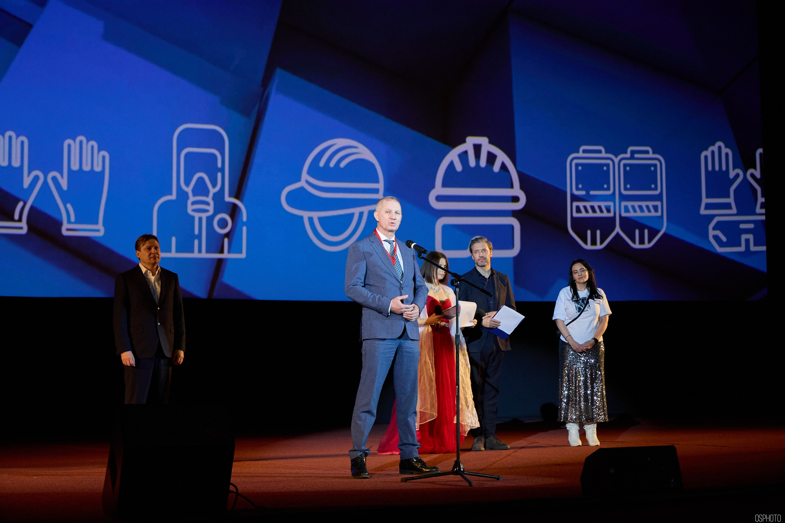 Кинофестиваль фильмов об охране труда | Кинотеатр «Октябрь». OSPhoto