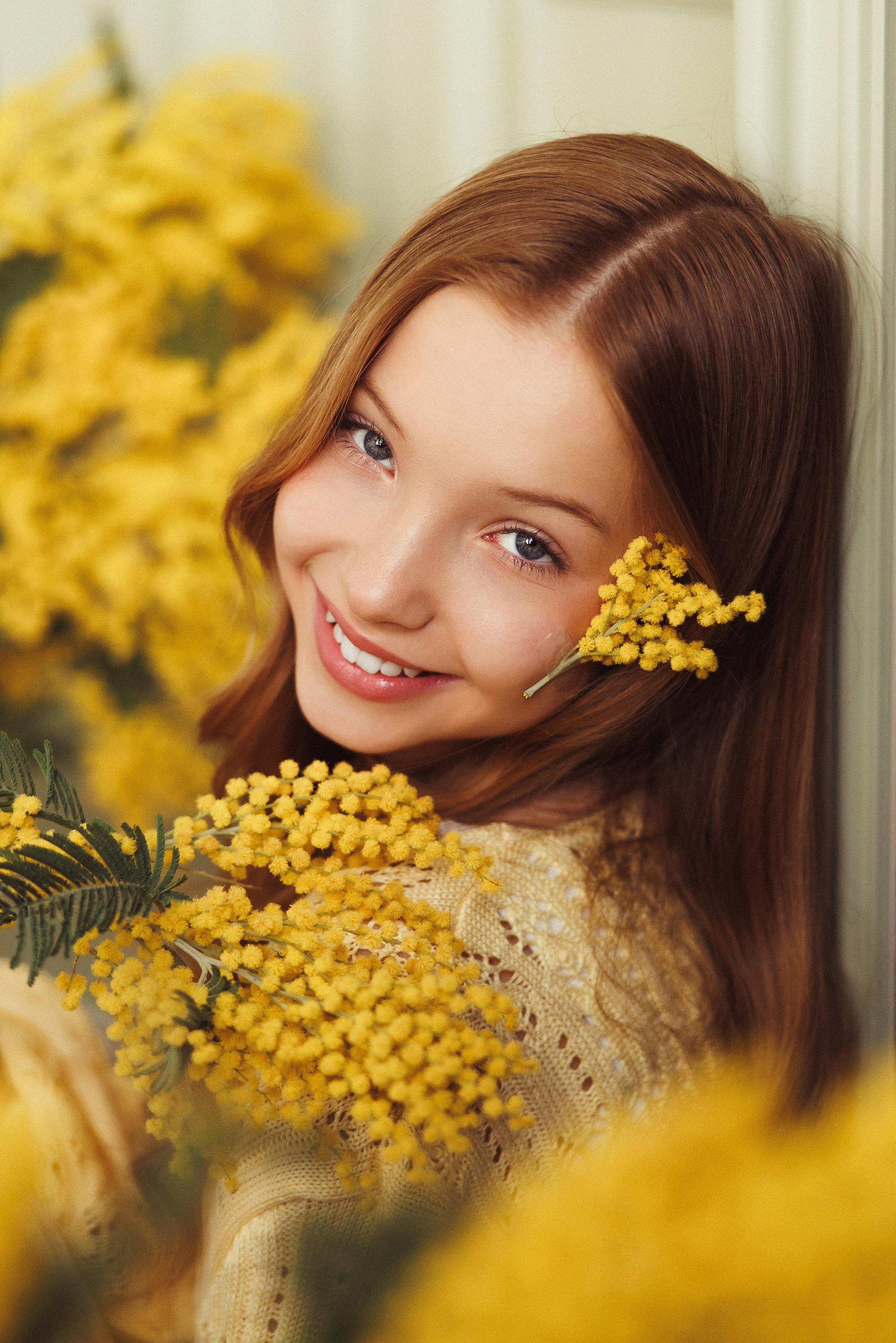 Фотосессия с цветами Мимозы, фотостудия «Рим», город Краснодар. Семейный и детский фотограф в Краснодаре Анна Трашкова