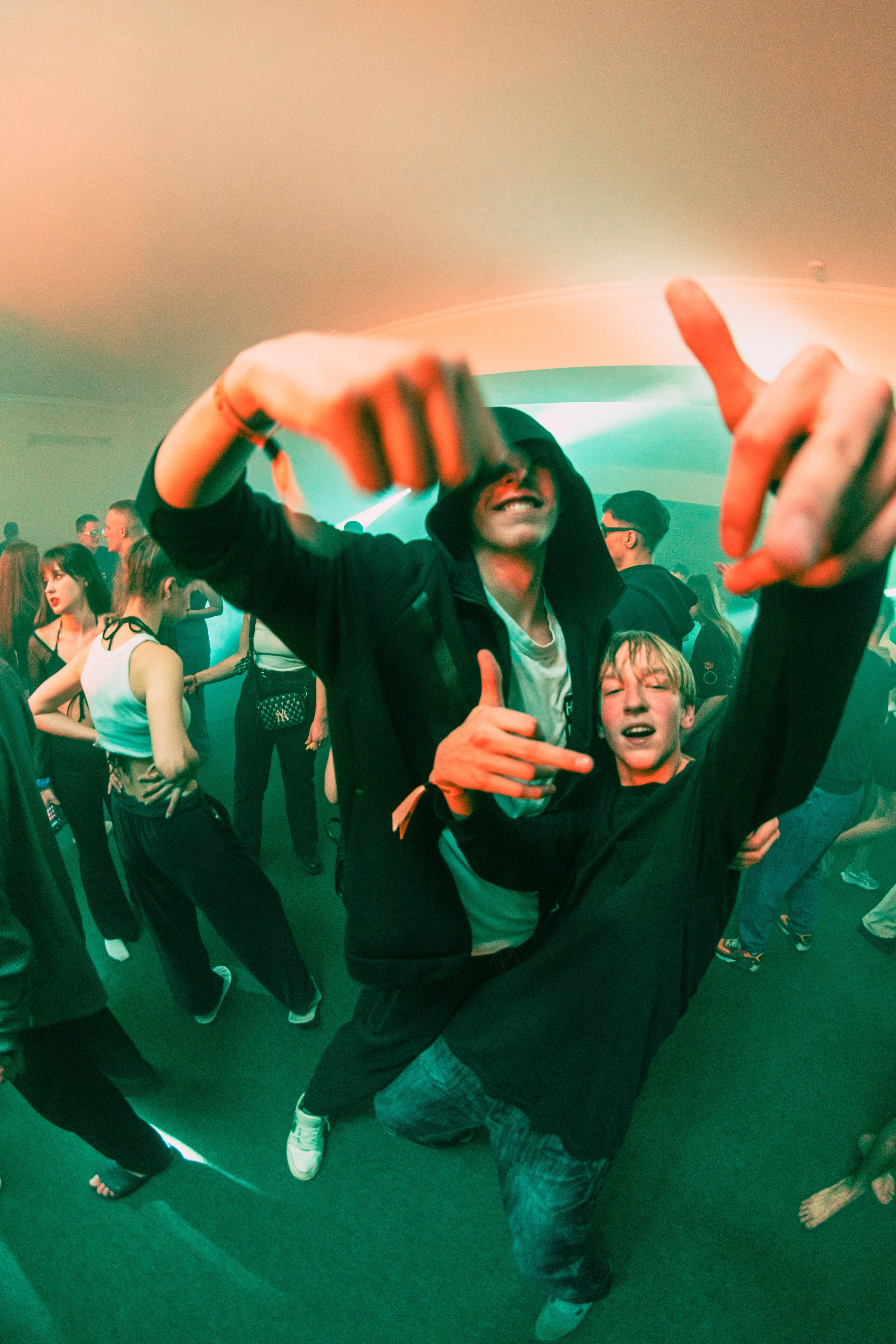 ZHARA TOUR DOMBAY | 2025 | PART1. ZHARA CREW