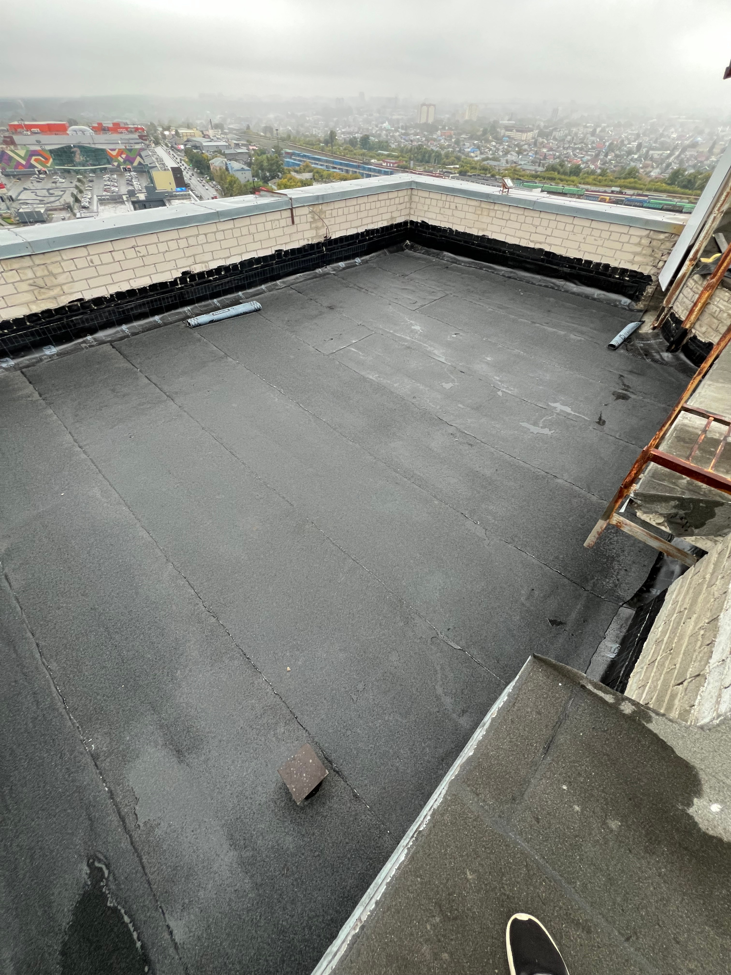 ТСЖ Строителей 33 Монтаж наплавляемой кровли