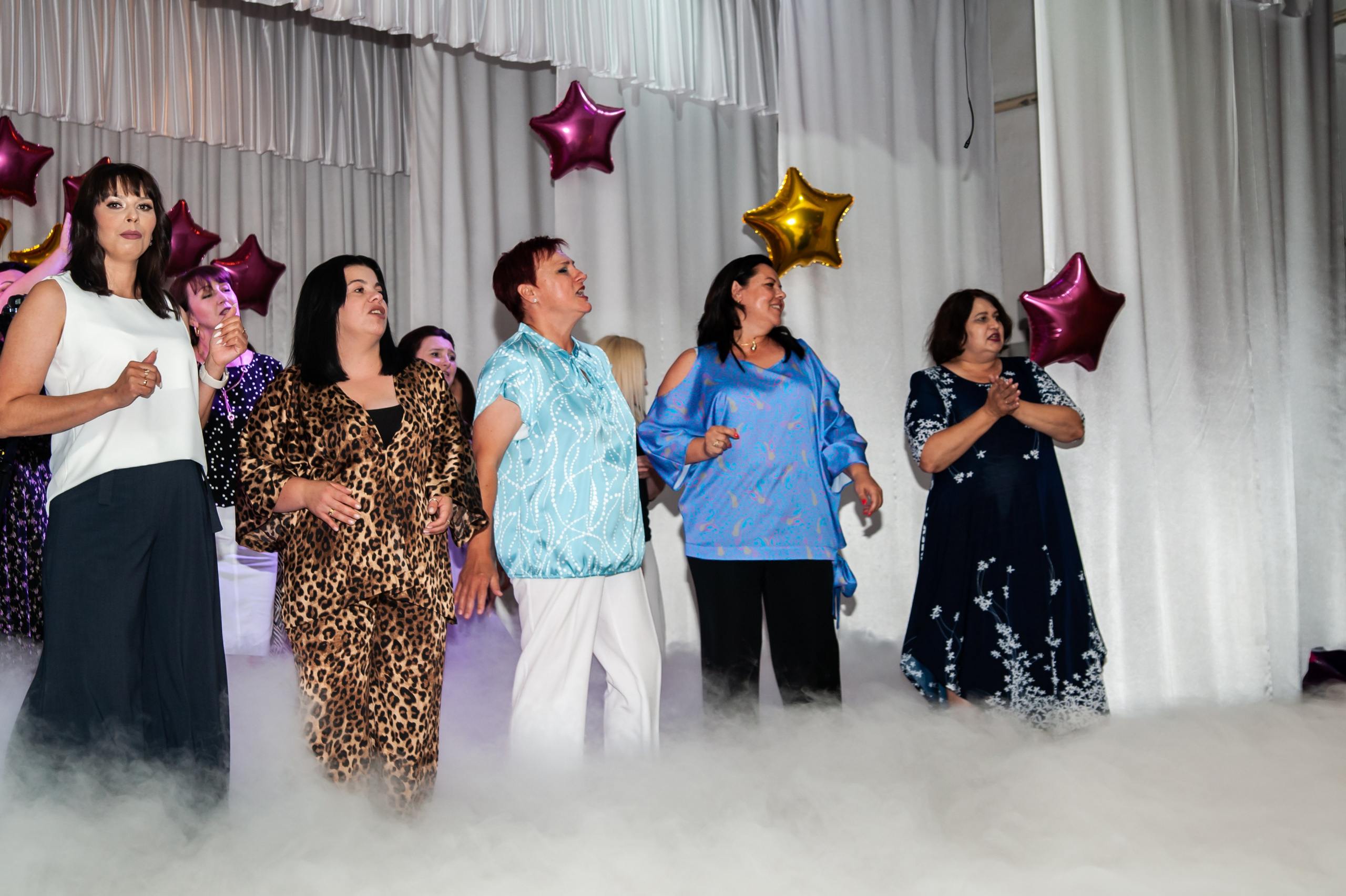 Выпускной МАОУ СОШ № 17 им. Эдуарда Есаяна. Свадебный и семейный фотограф Денис Лукьянов в Краснодаре, Краснодарском крае и Республике Крым