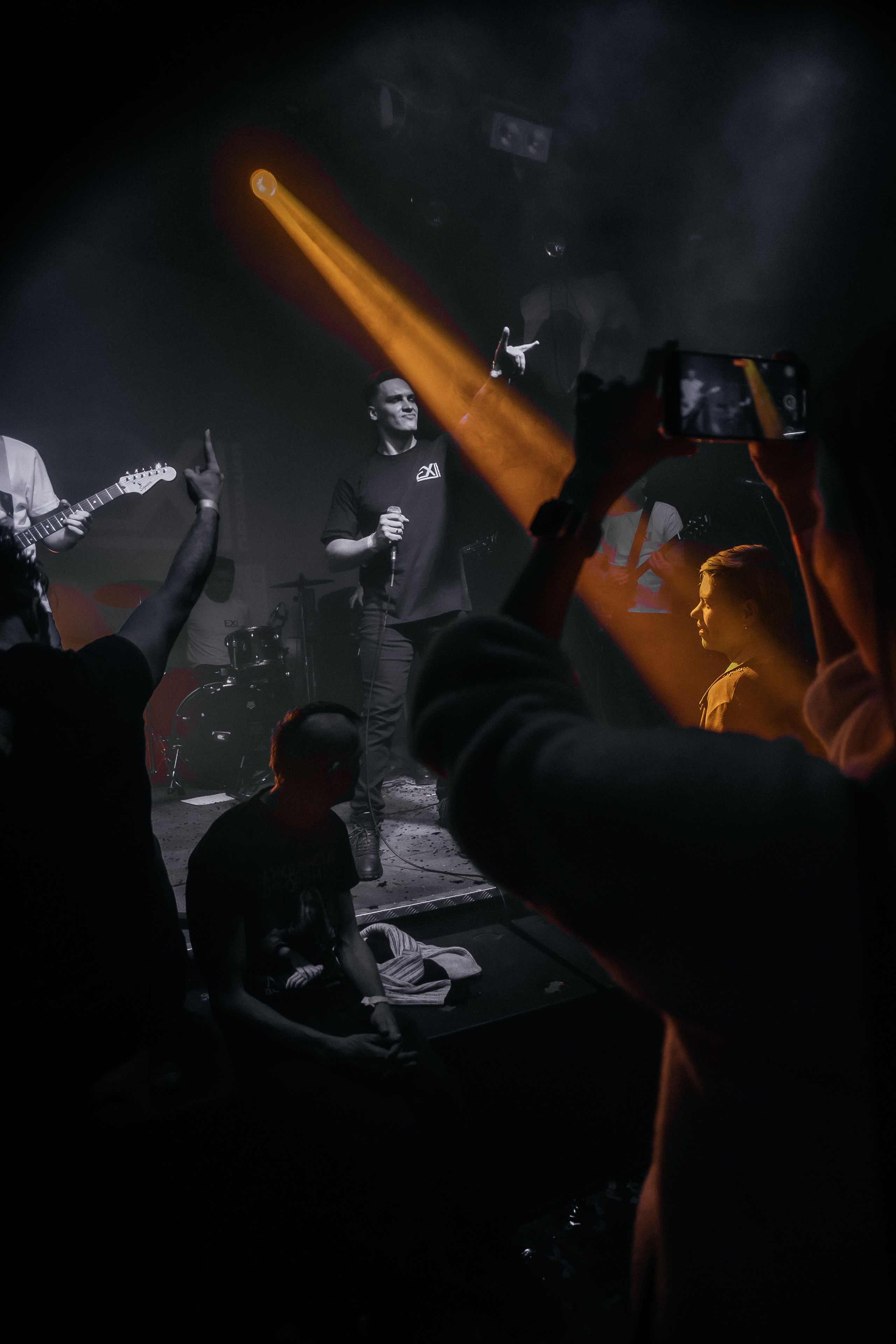 Ex-позиция. Рок-ёлка, клуб-галерея Эрмитаж. 21.12.2024. Фотограф Регина Крикунова г. Красноярск